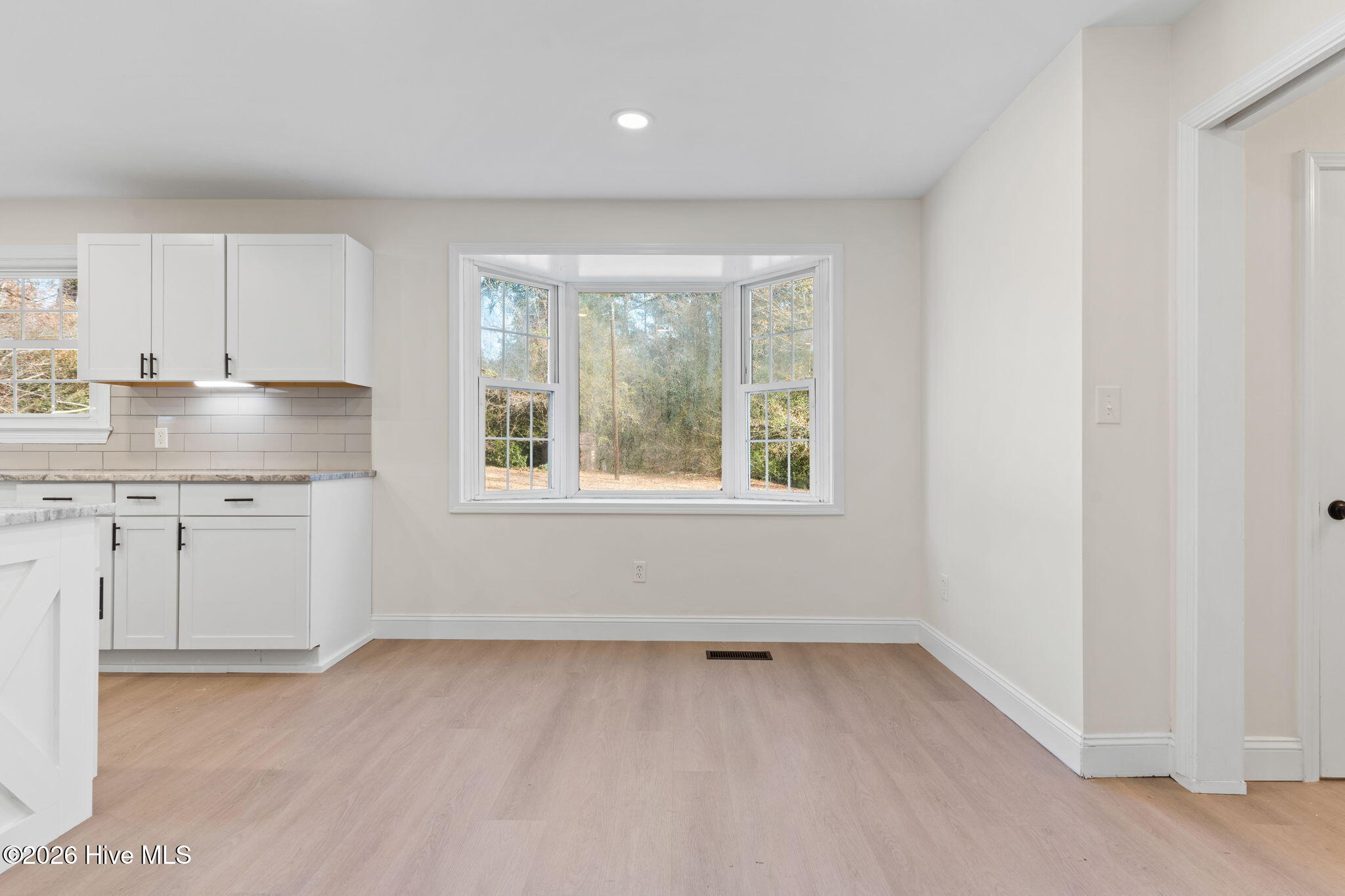 100548429 | Photo 30