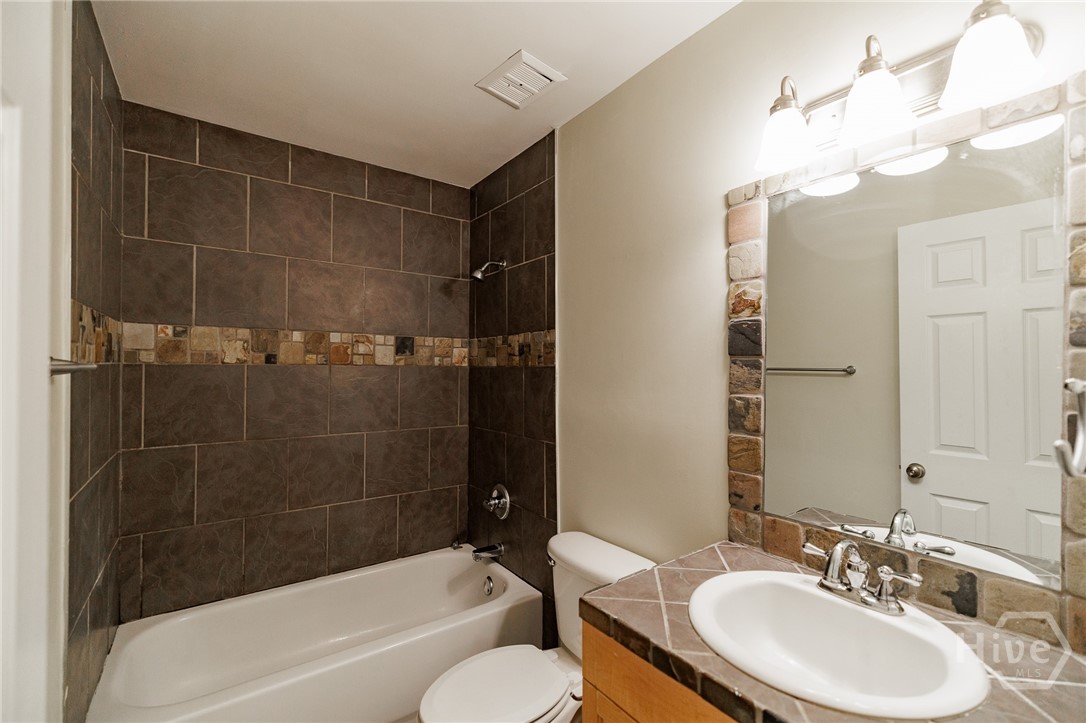 1055 Baxter Street 103