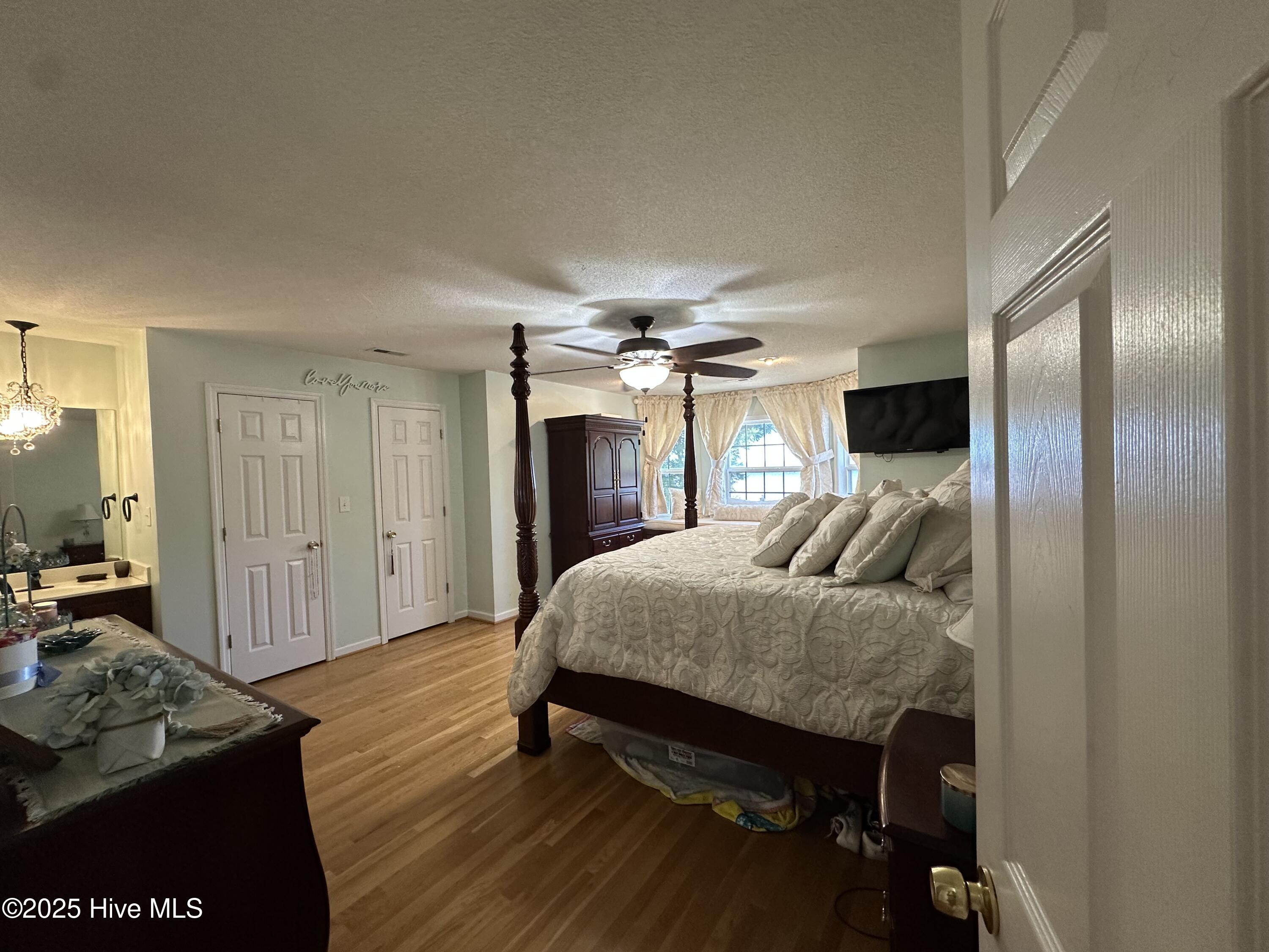 100514130 | Photo 120