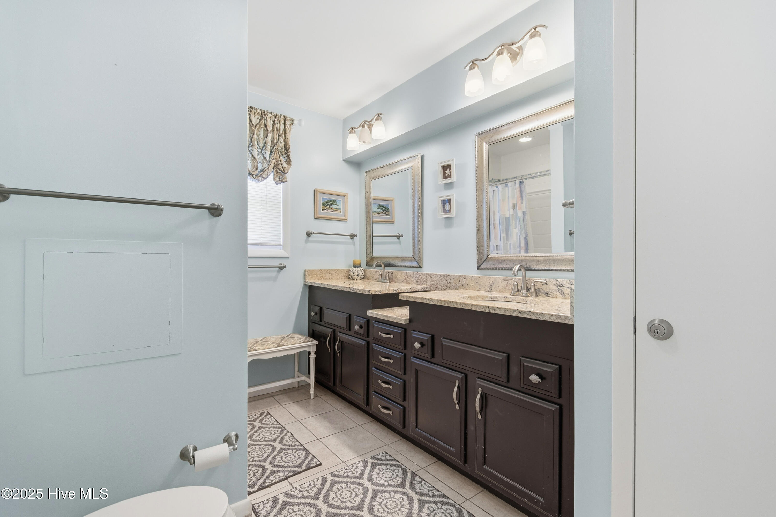 100541923 | Photo 41