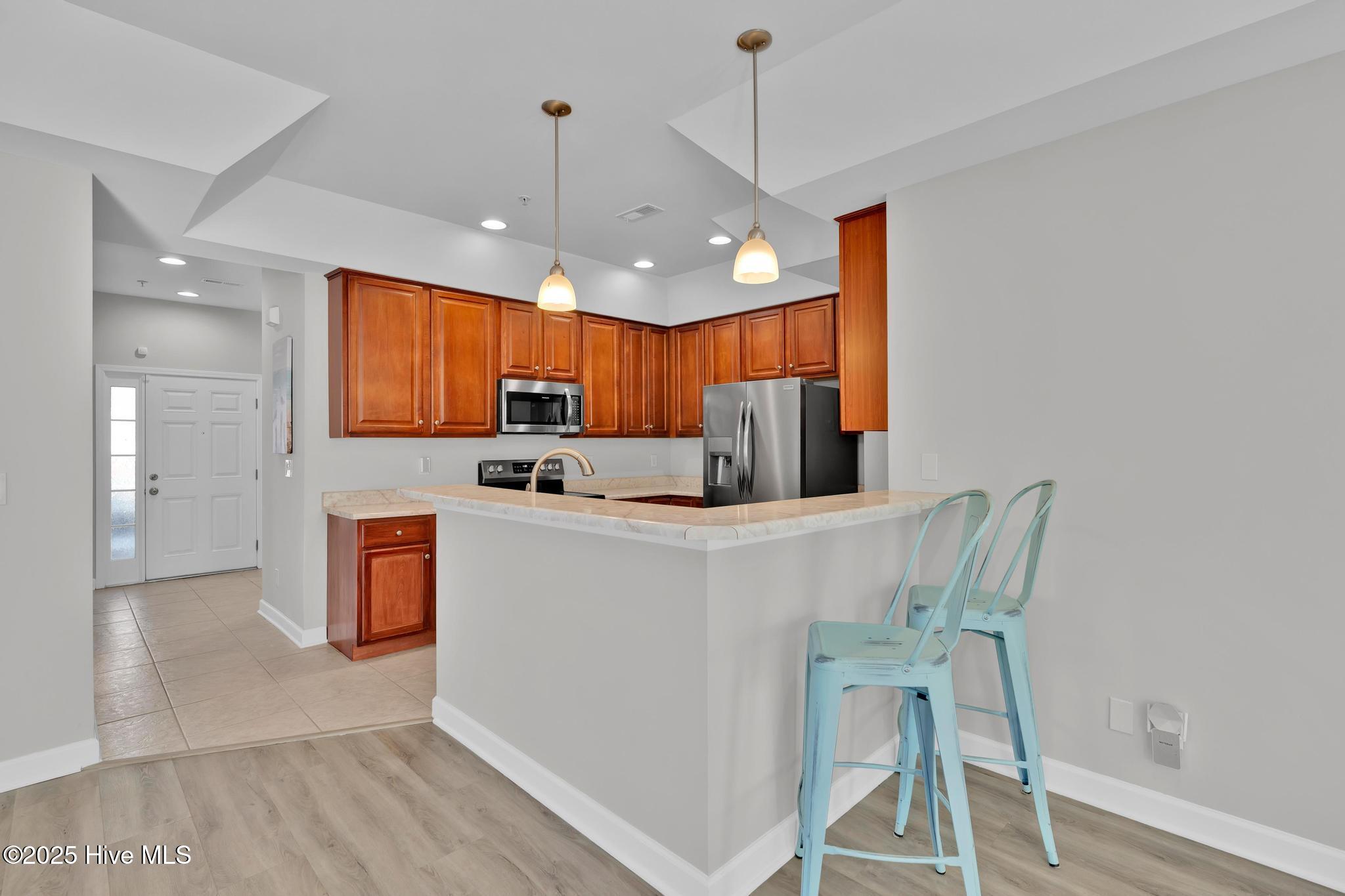 100545876 | Photo 16