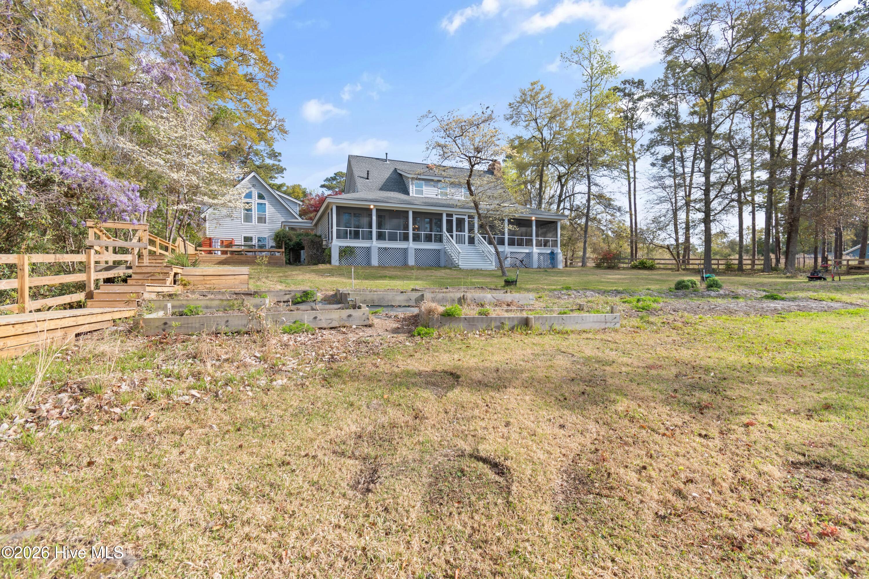 100564312 | Photo 59