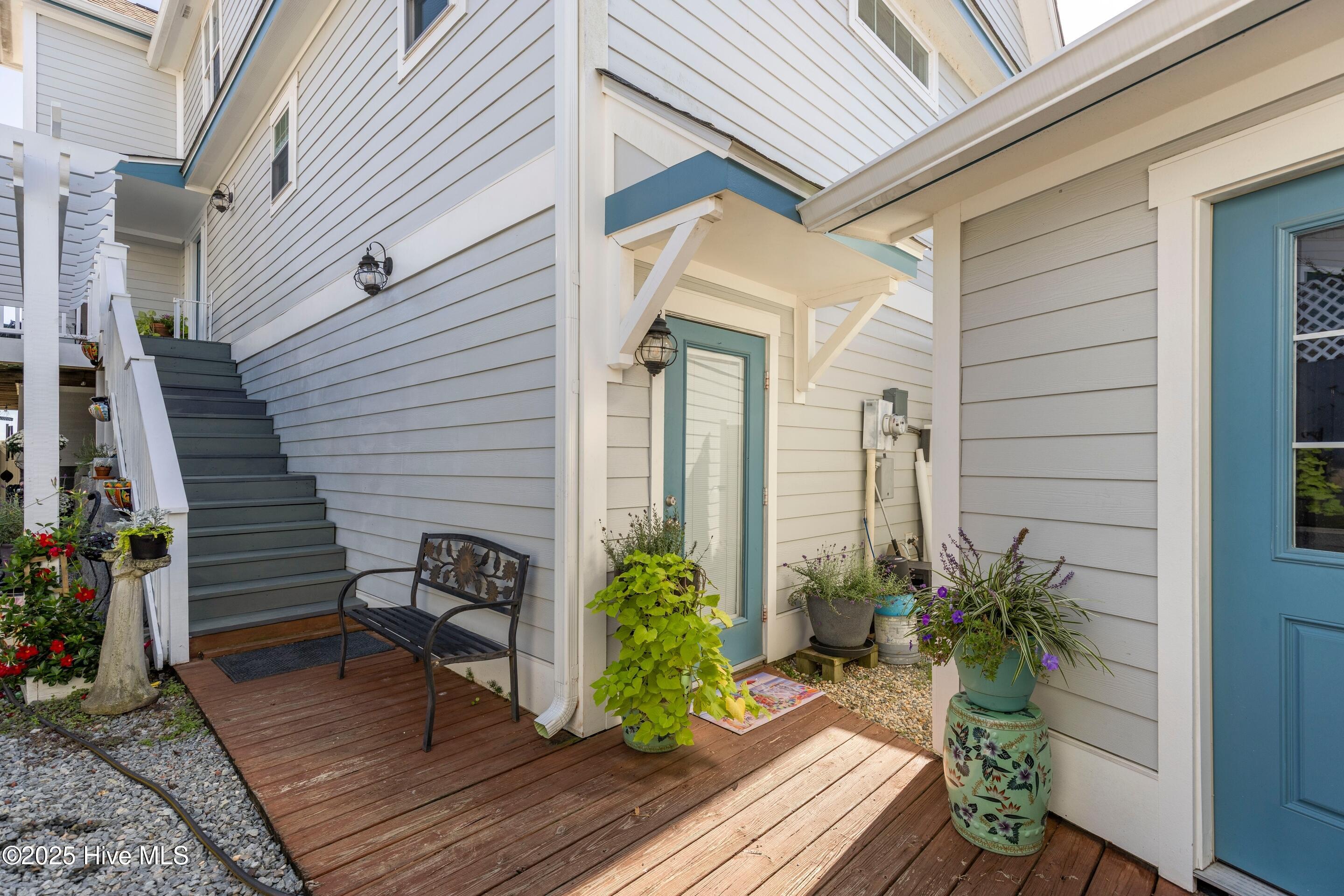 100533338 | Photo 52