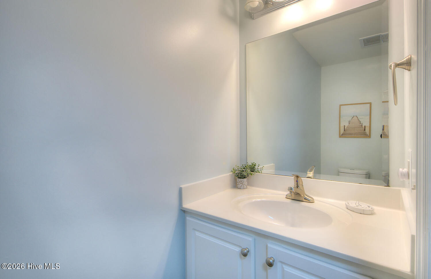 100566241 | Photo 15