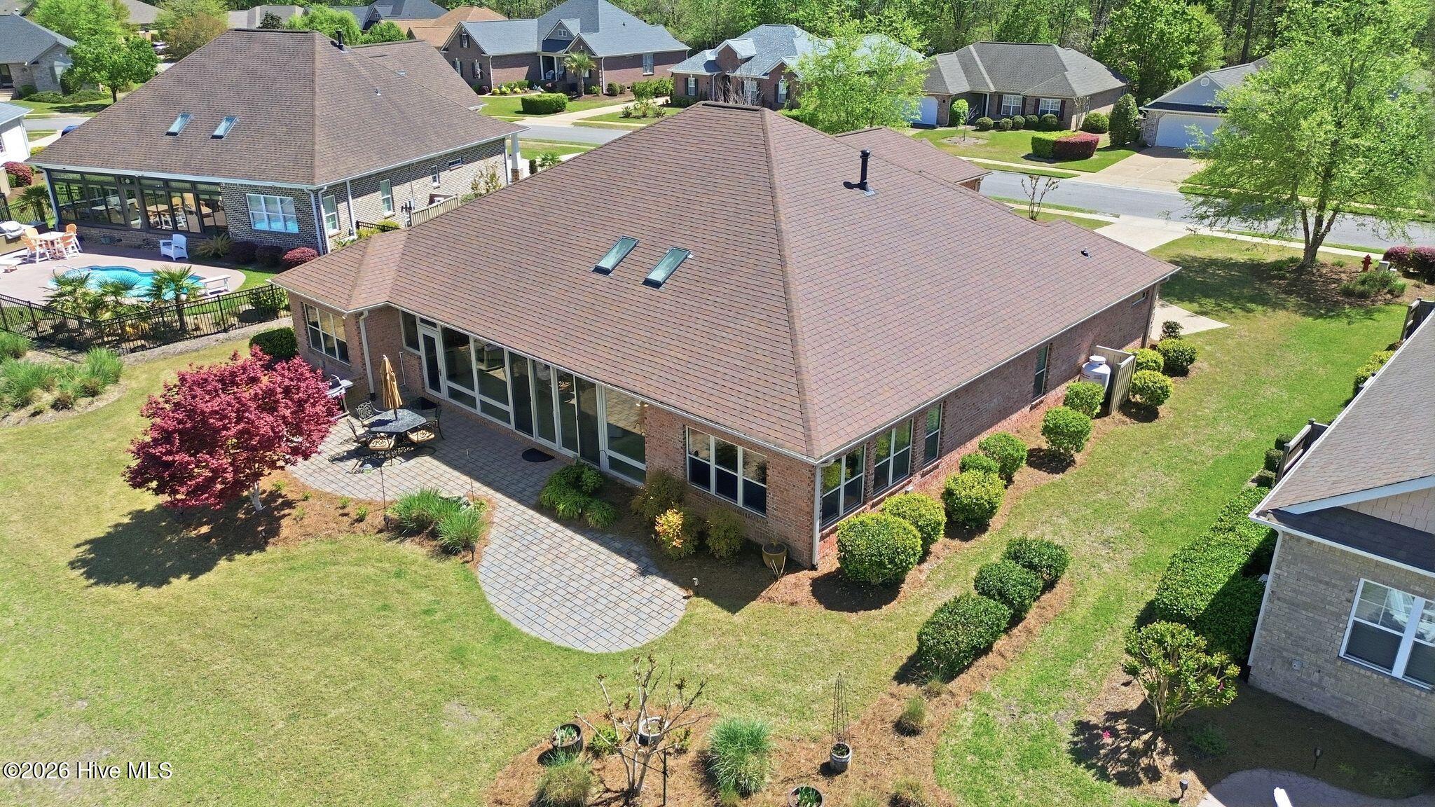 100565235 | Photo 78