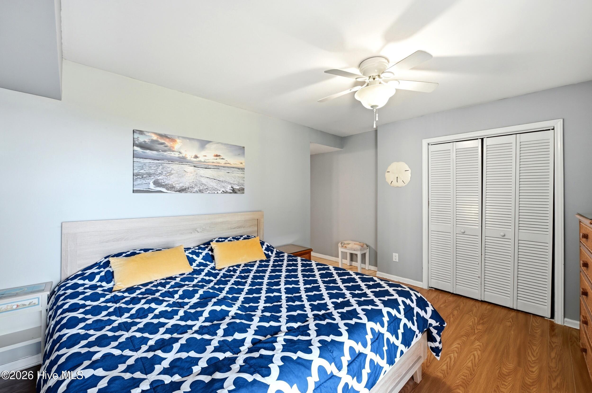 100569136 | Photo 18