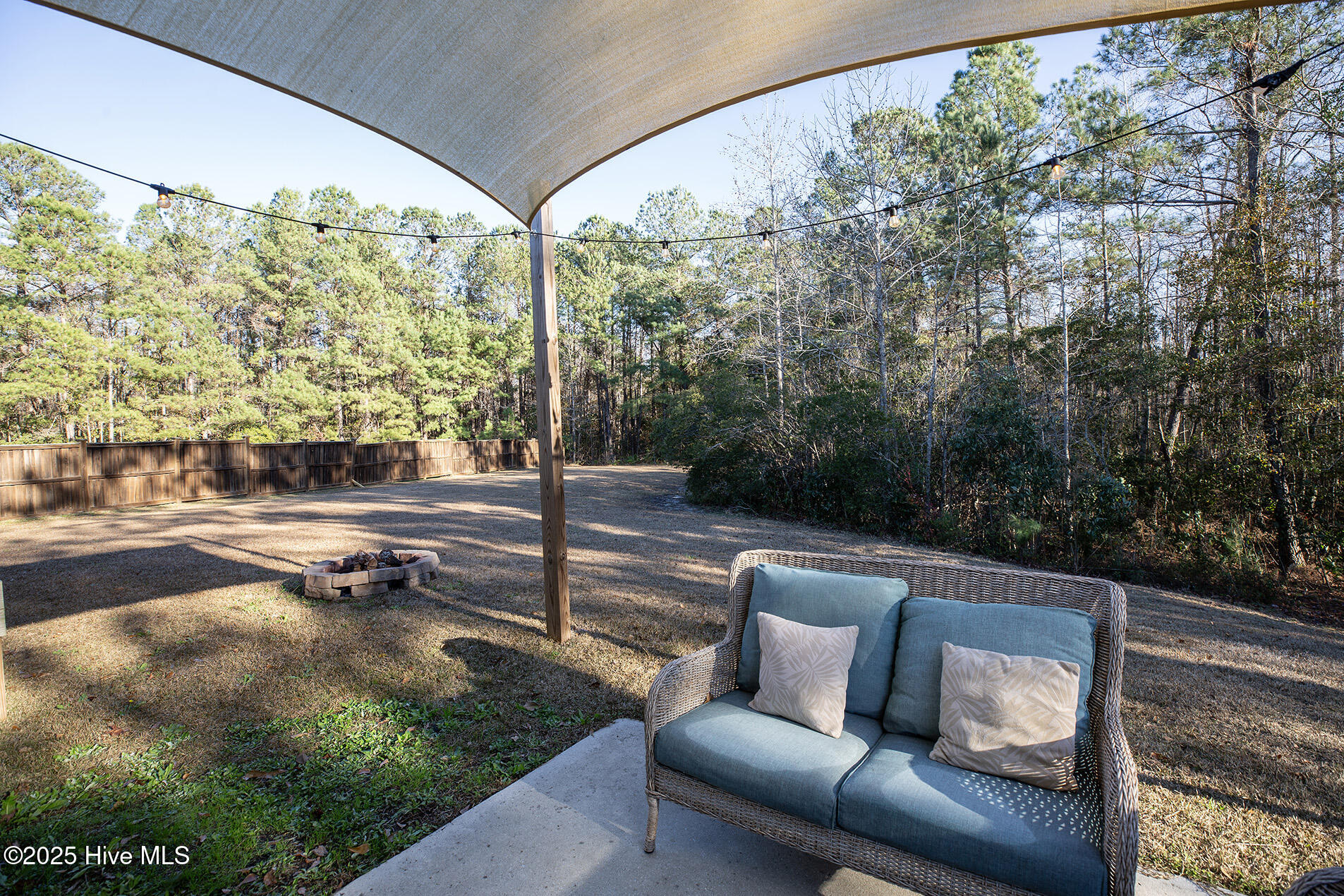 100546860 | Photo 45