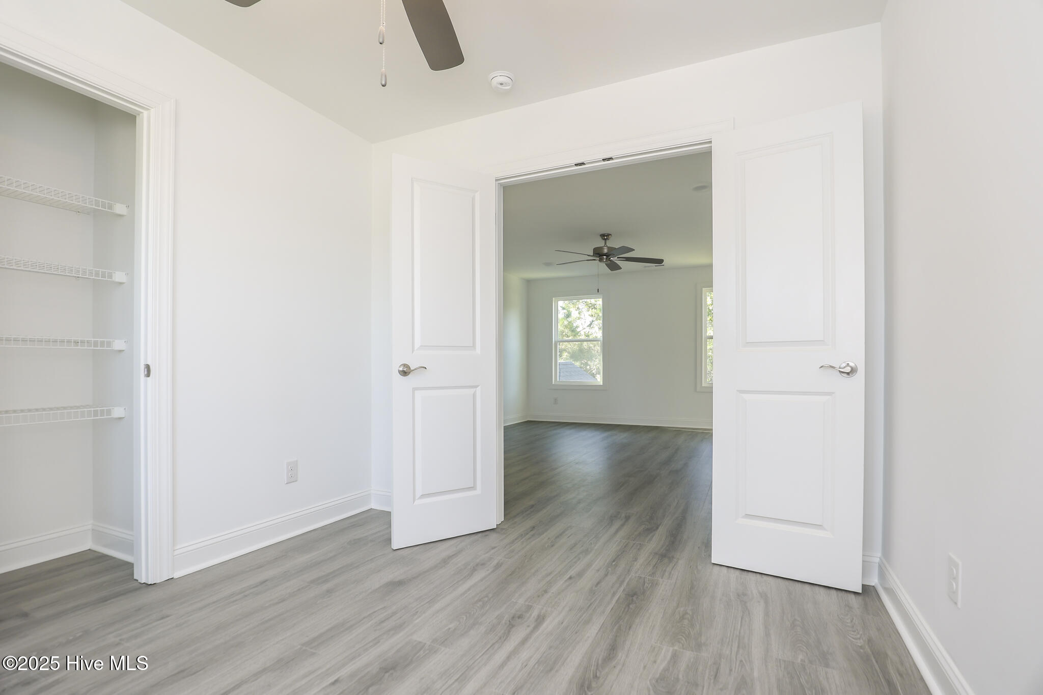 100553822 | Photo 77