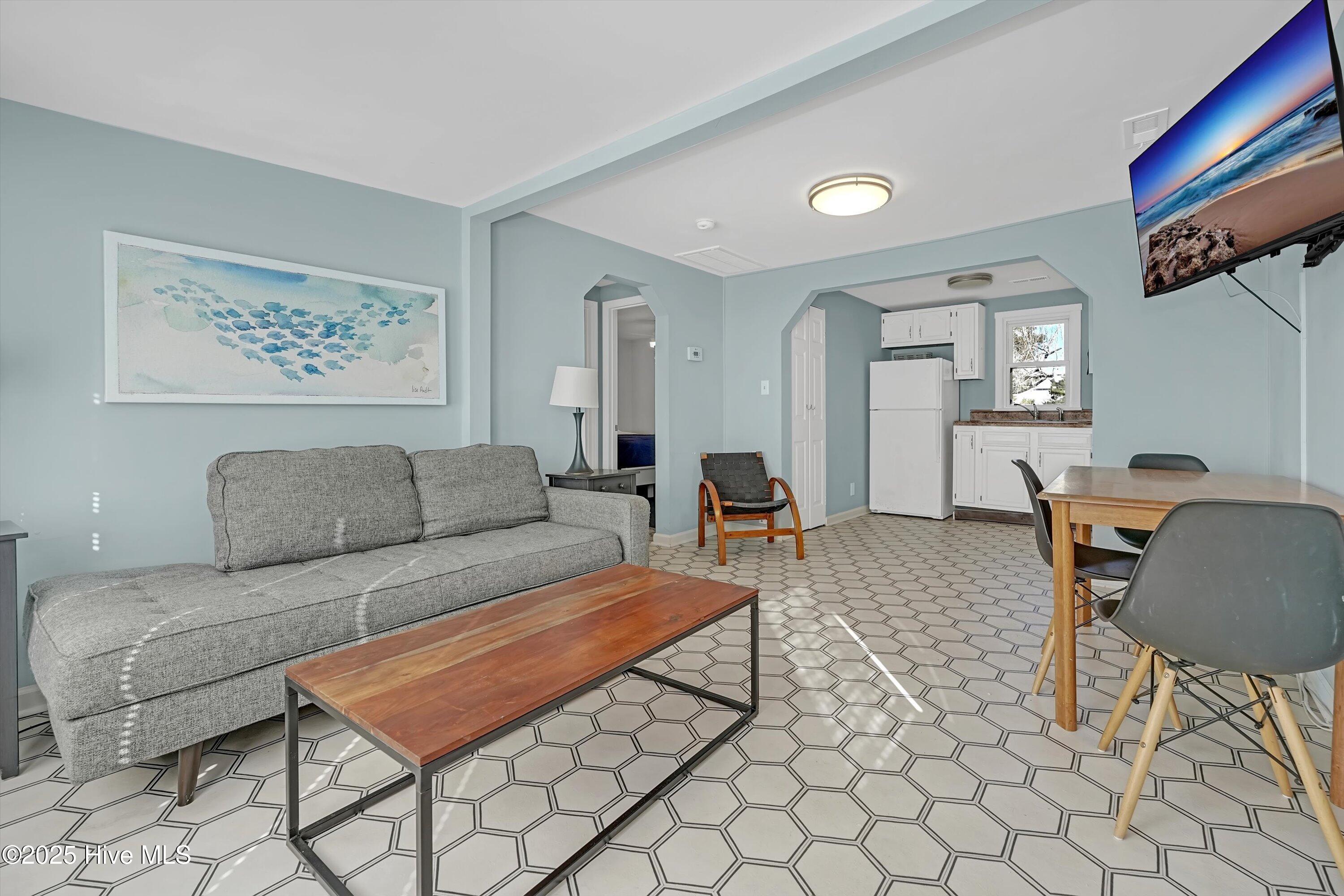 100486207 | Photo 47