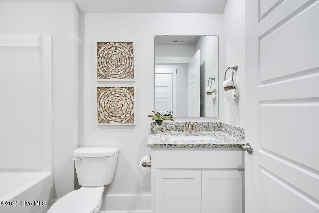 100558846 | Photo 30