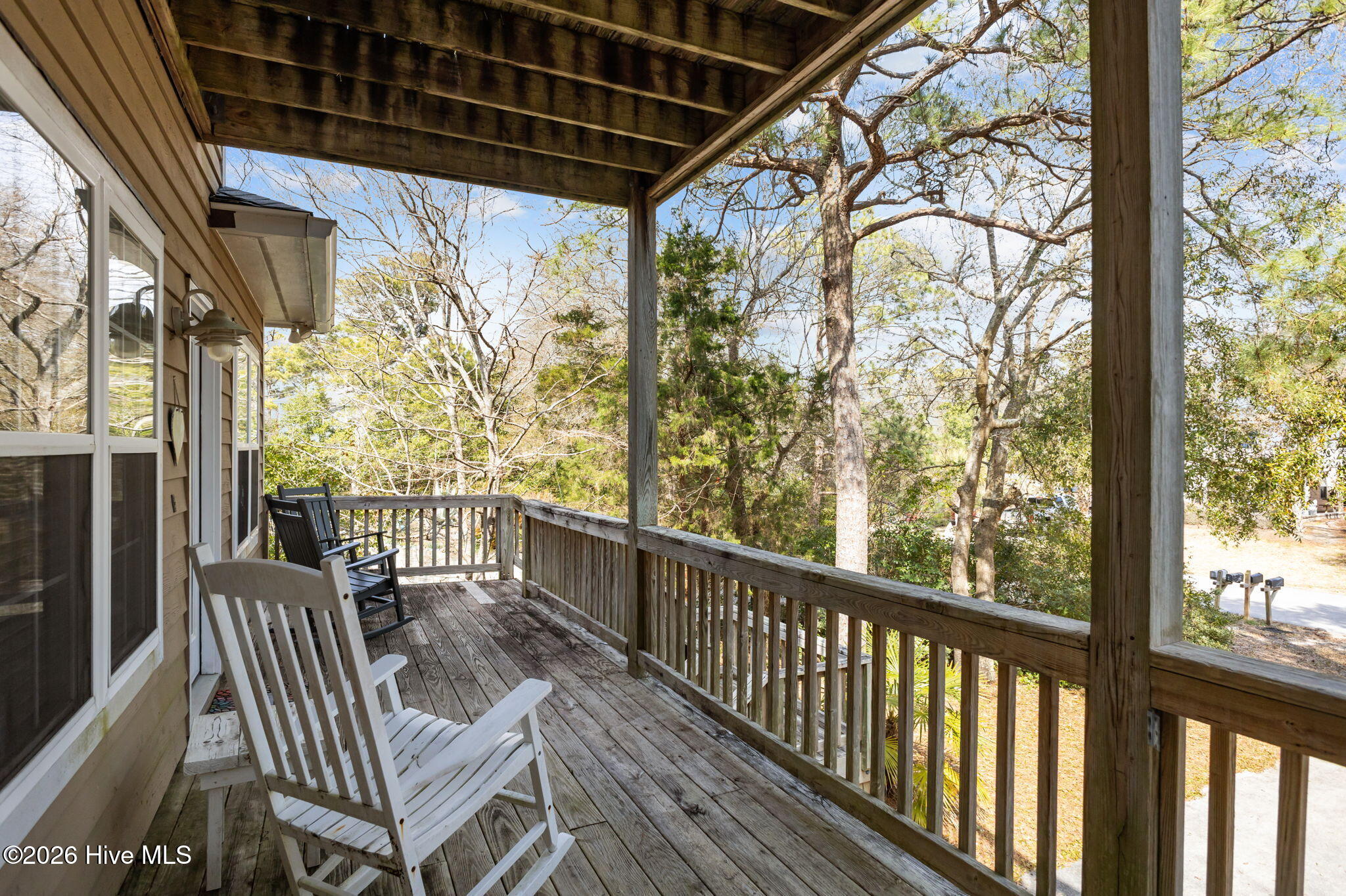 100557971 | Photo 35