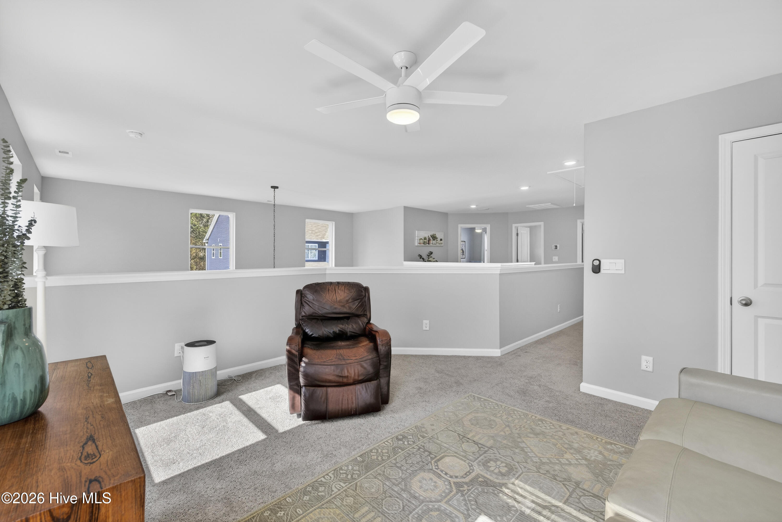 100555203 | Photo 33