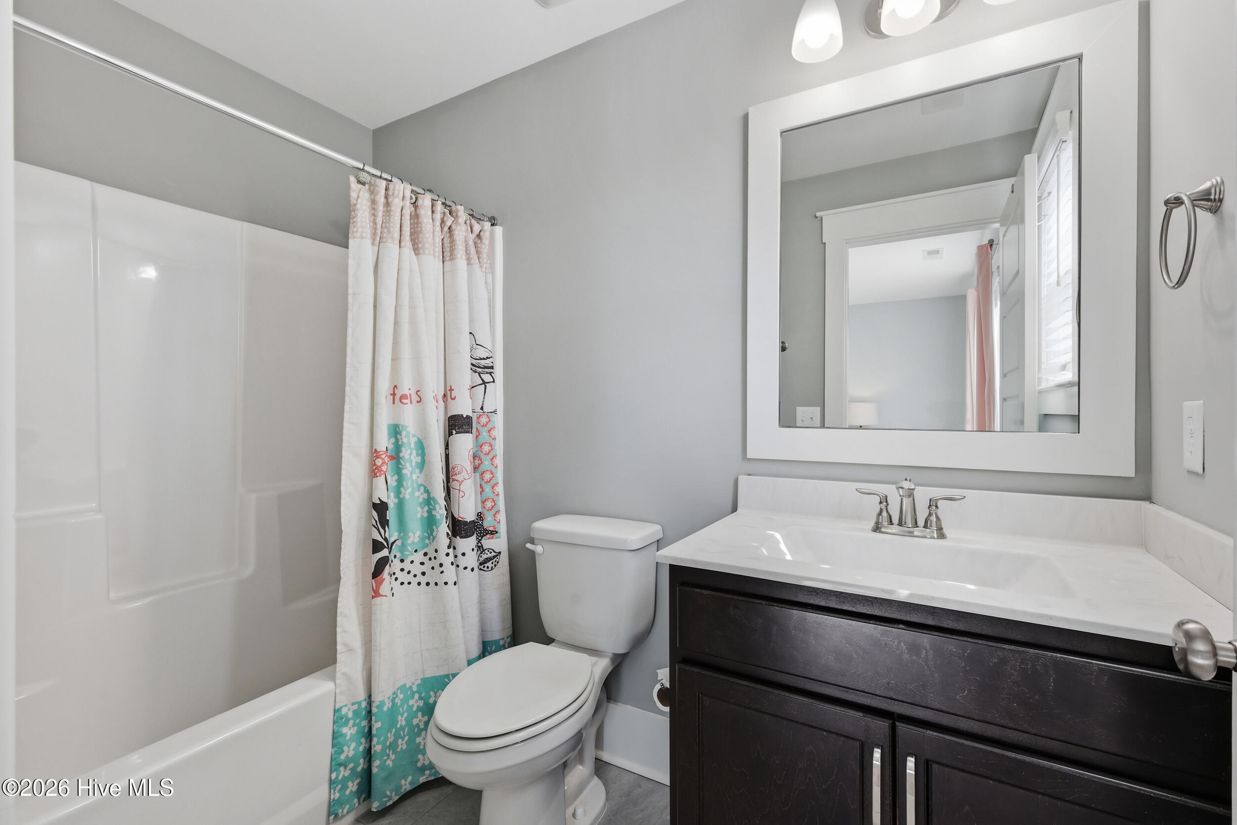 100561471 | Photo 37