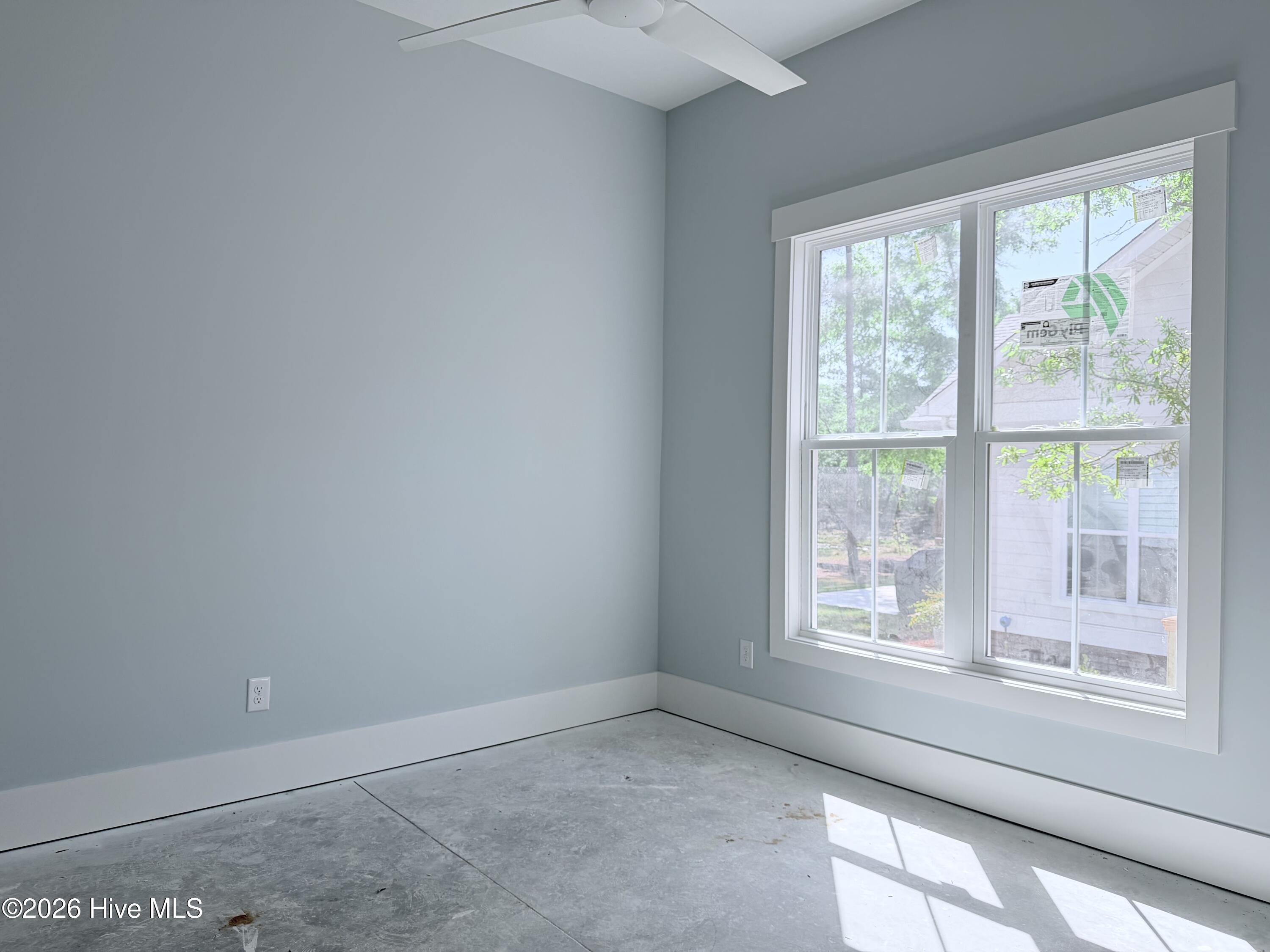 100543338 | Photo 19