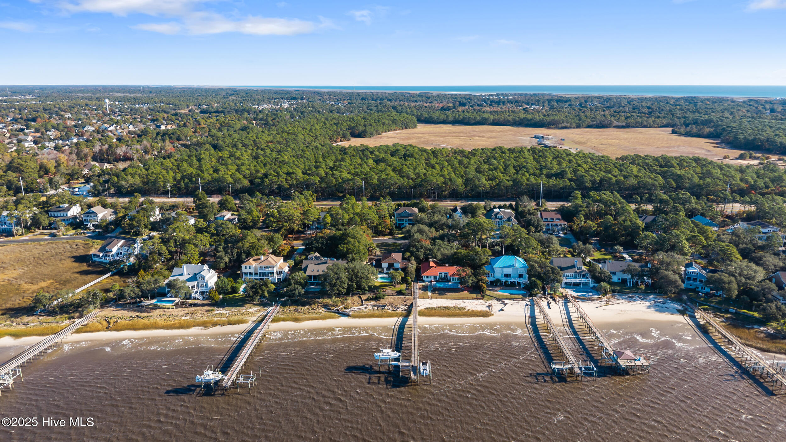 100541018 | Photo 54