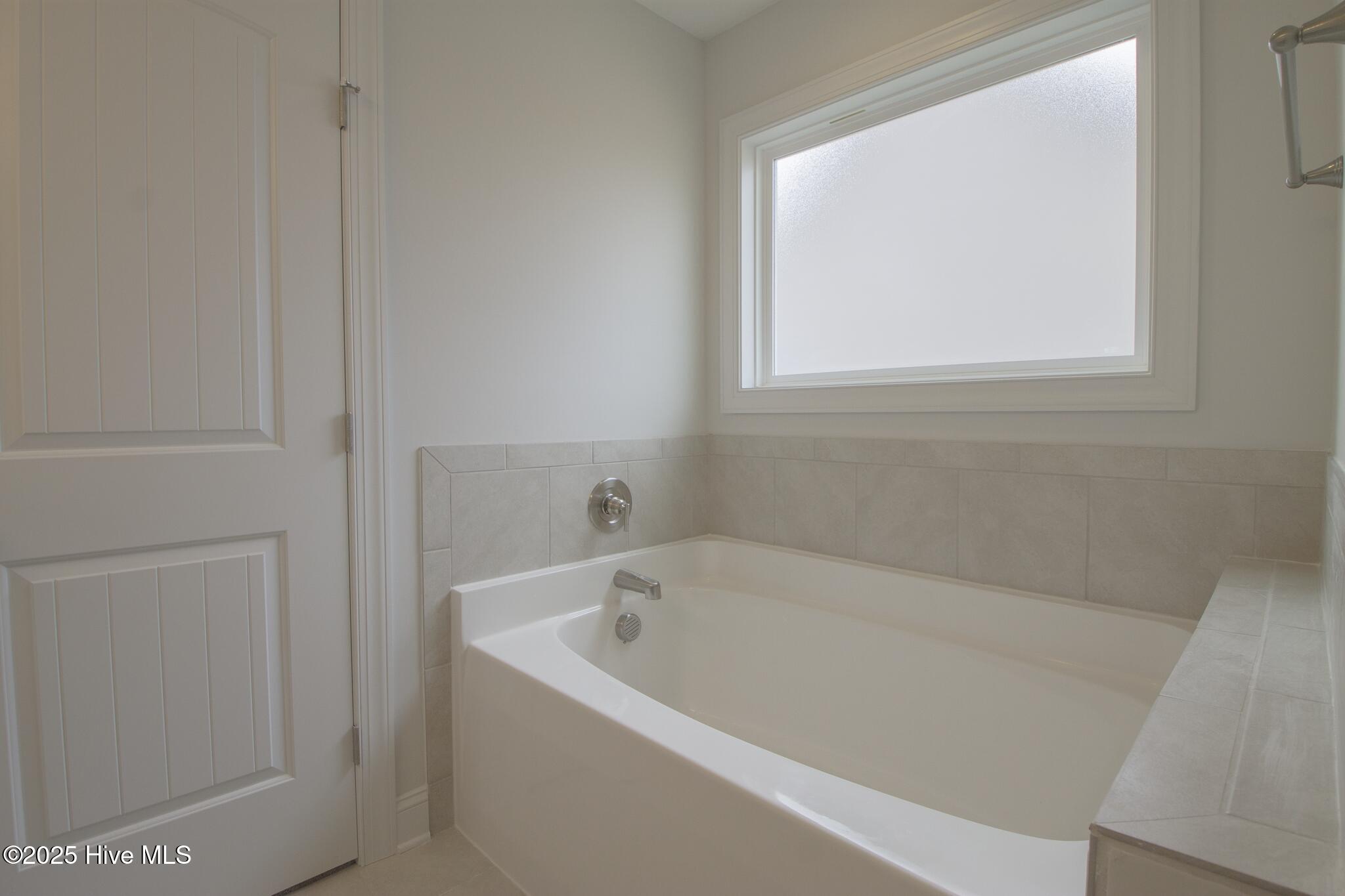 100509462 | Photo 28