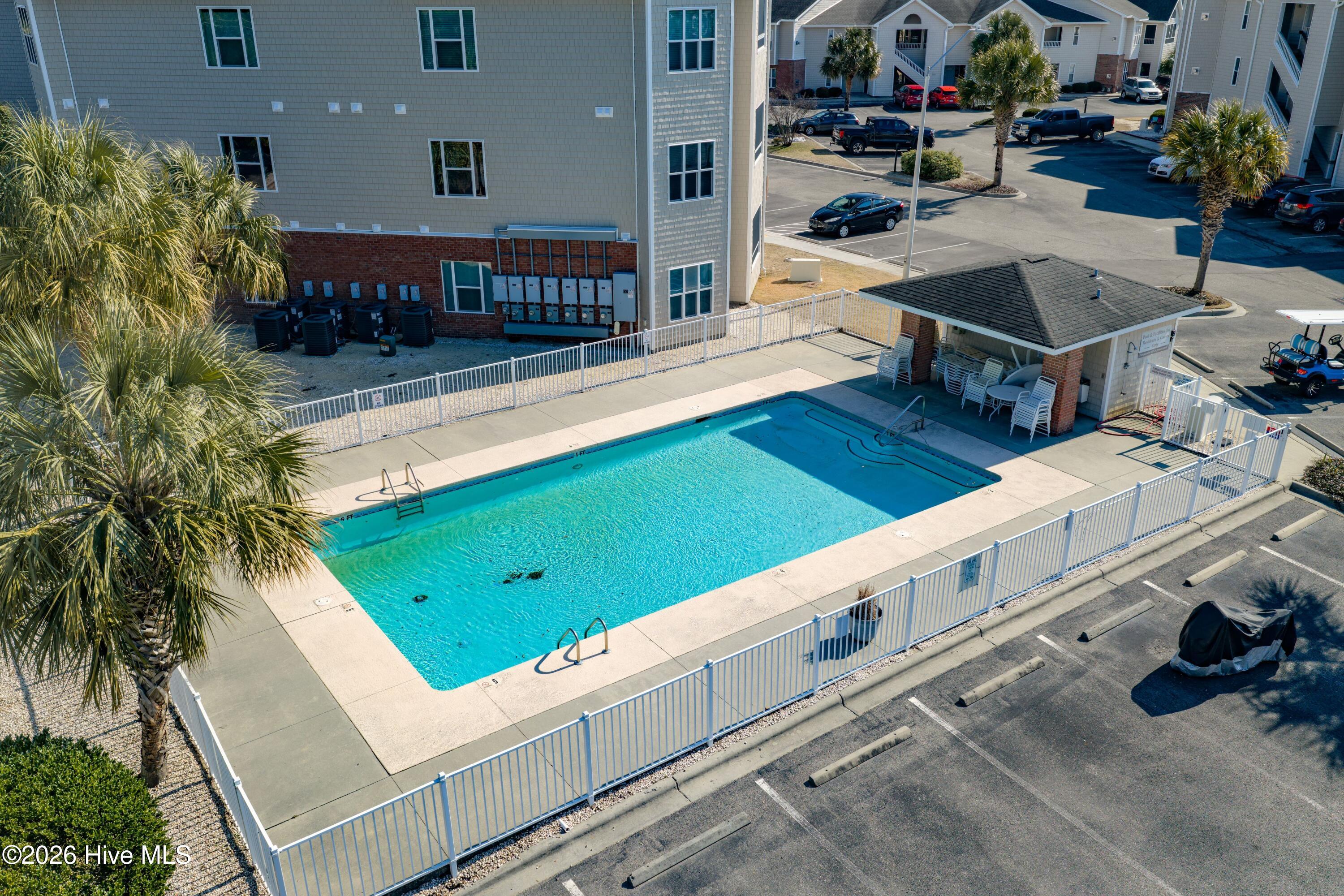 100554919 | Photo 28