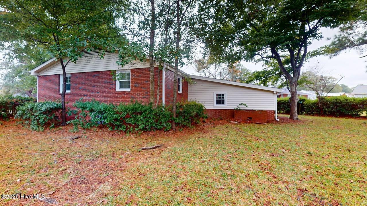 100536677 | Photo 30