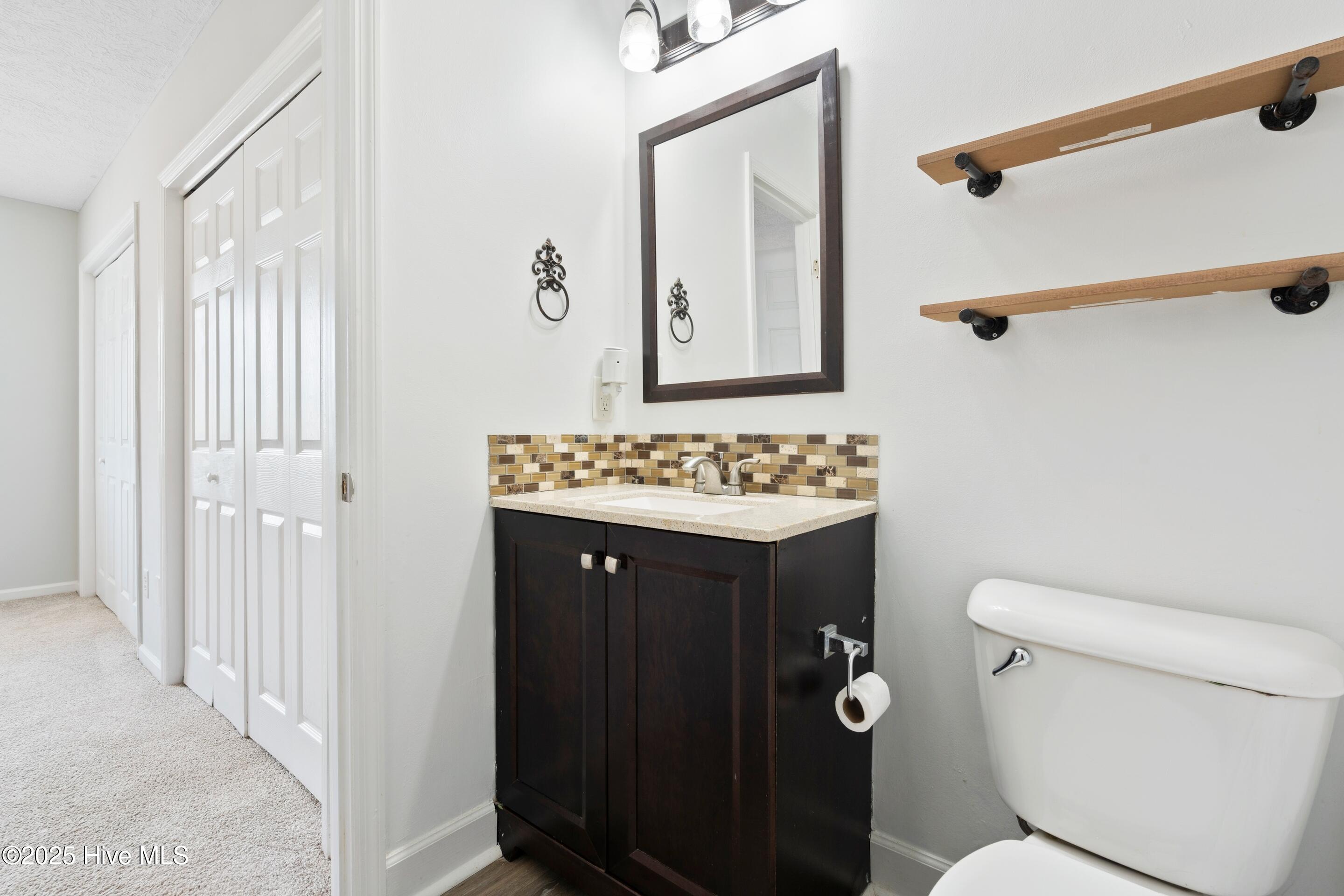 100517492 | Photo 17