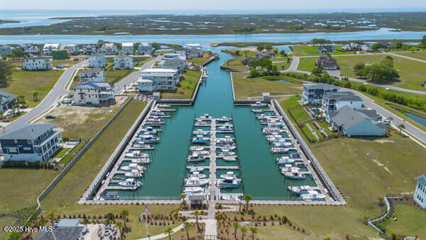 100545282 | Photo 50