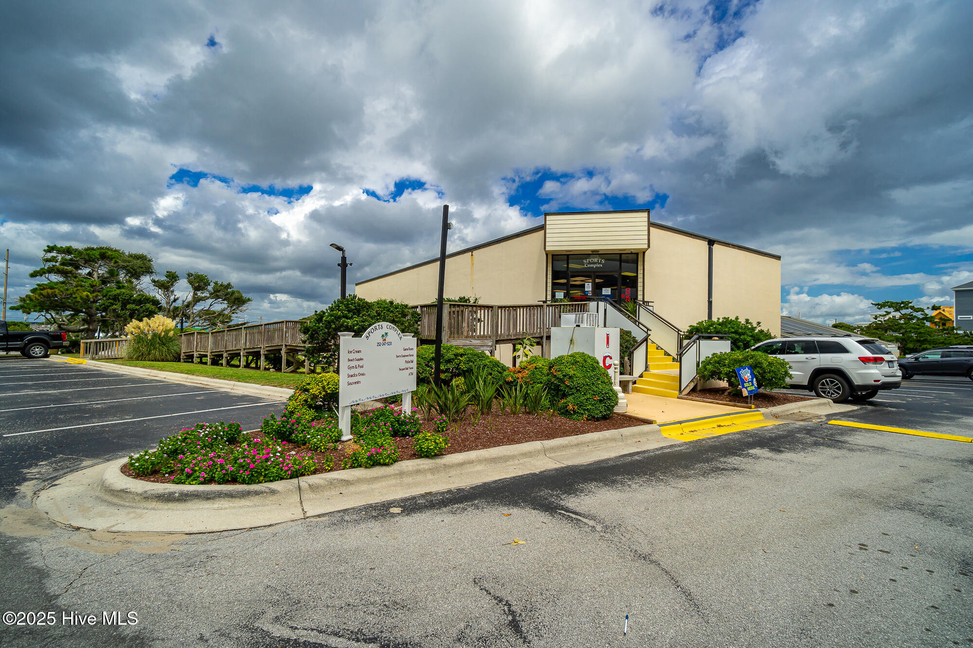 Sports complex at Summer Winds