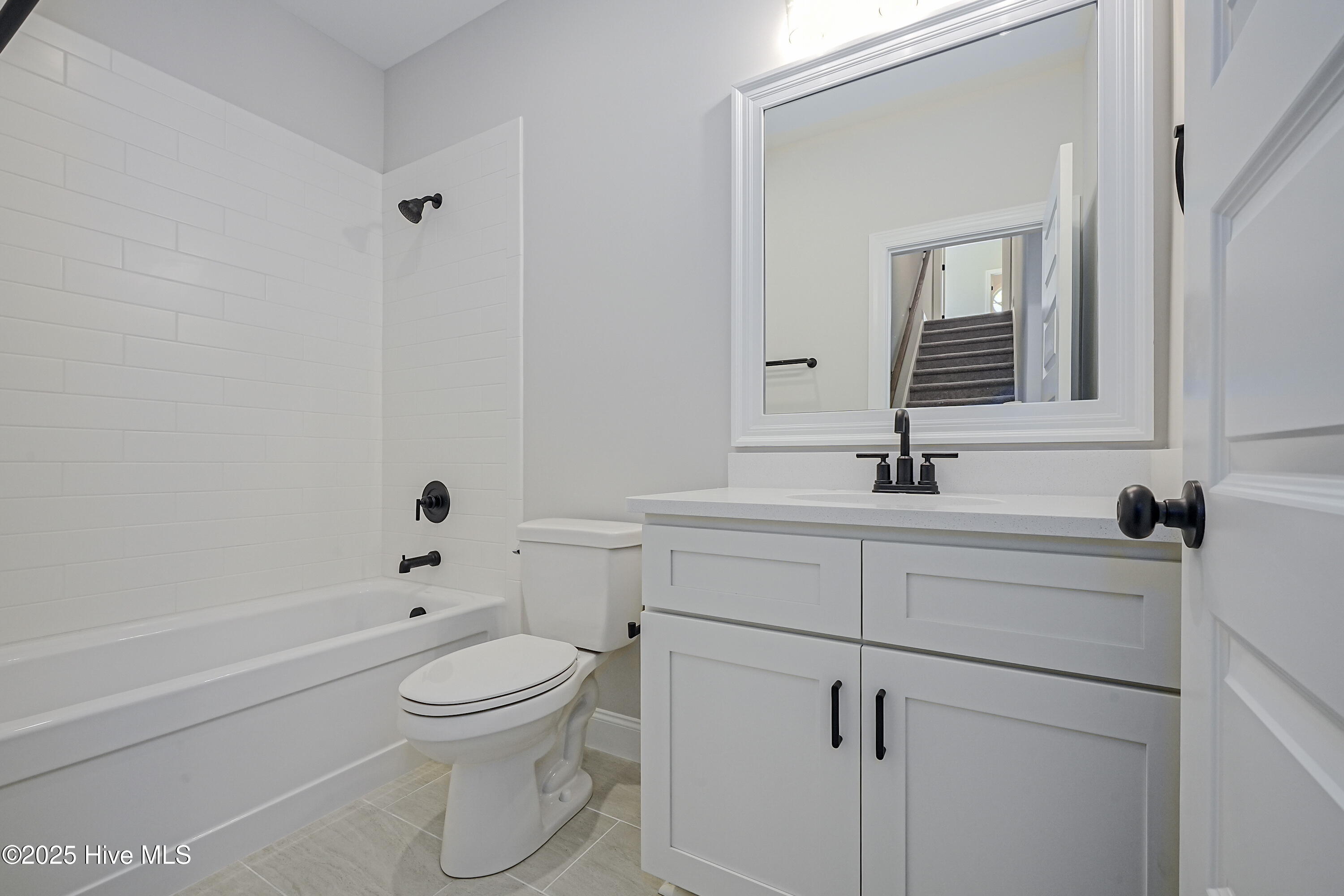 100543338 | Photo 24