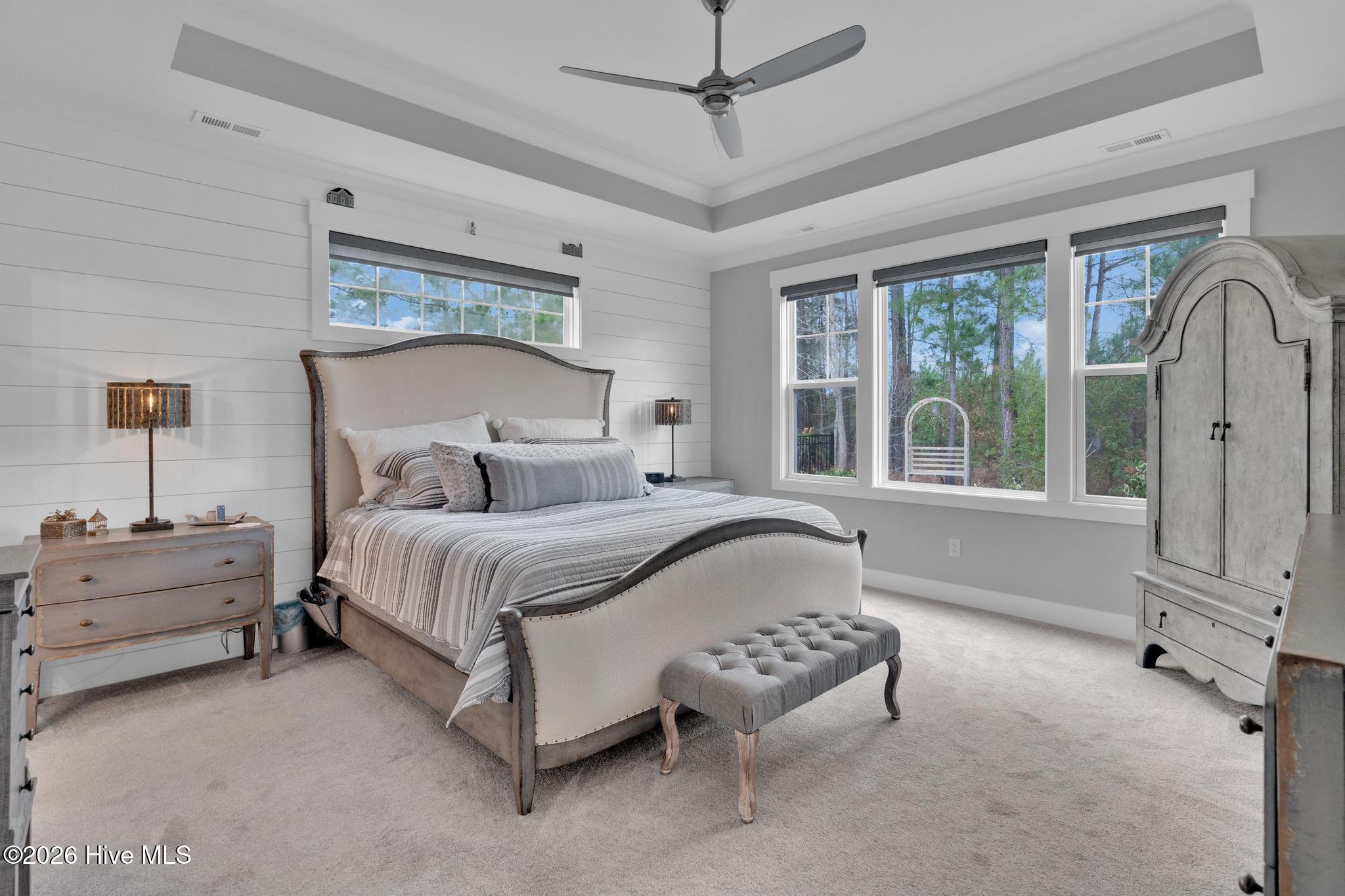 100561438 | Photo 23