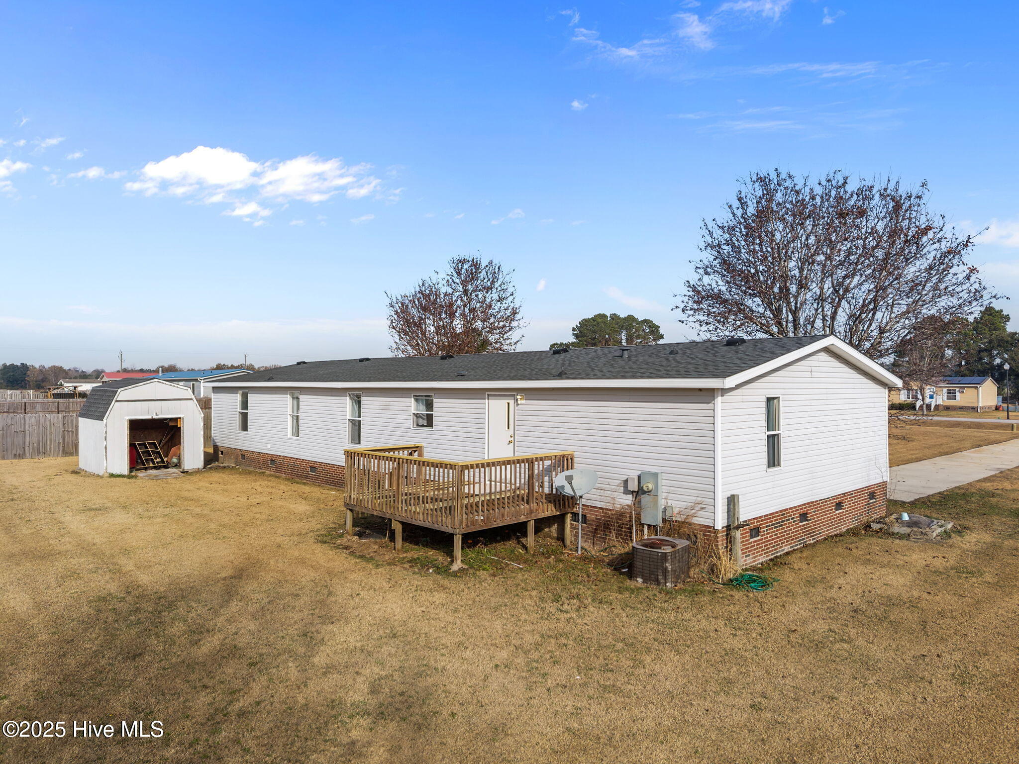 100546042 | Photo 30