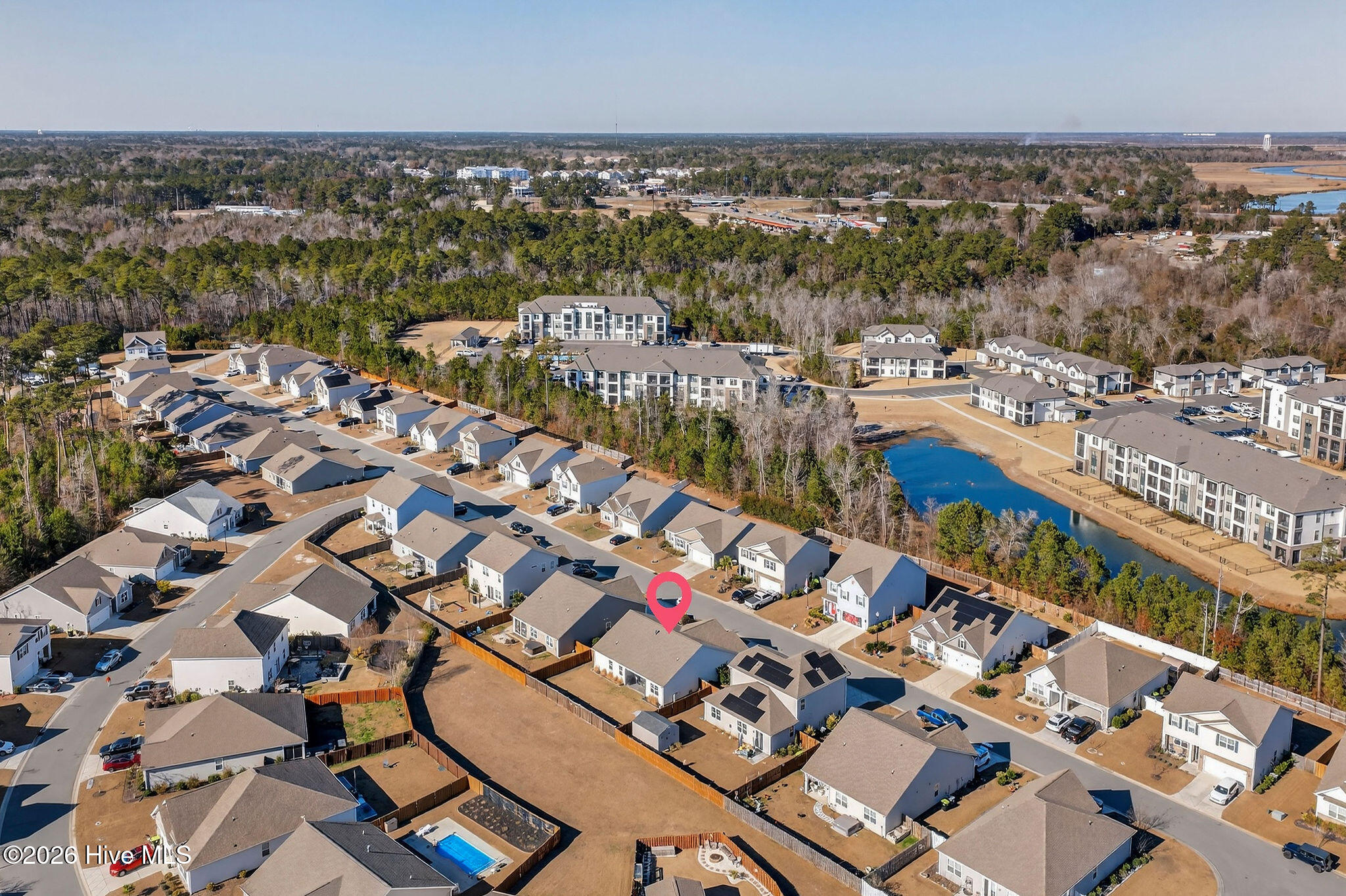 100547233 | Photo 41