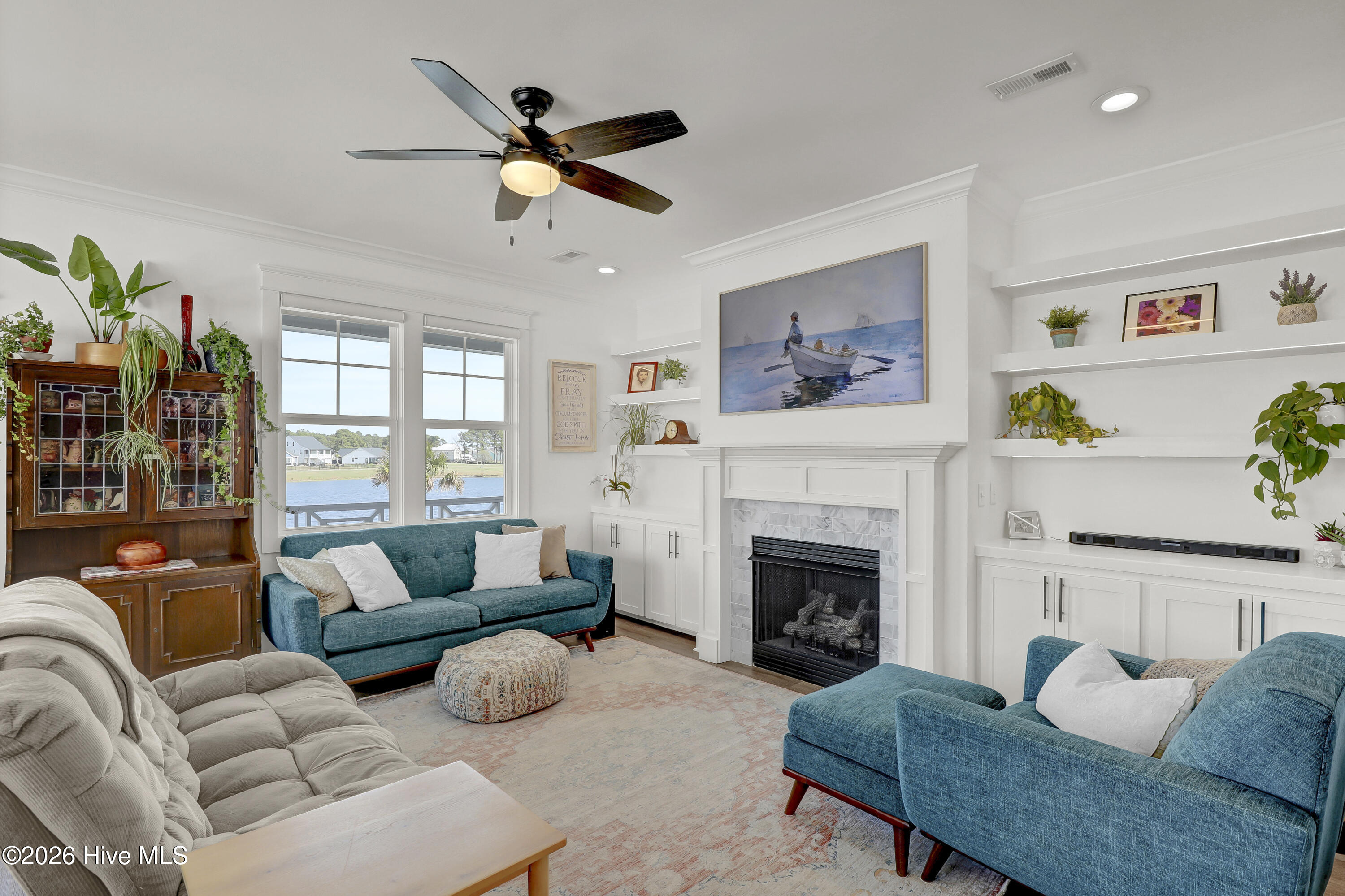 100561723 | Photo 14