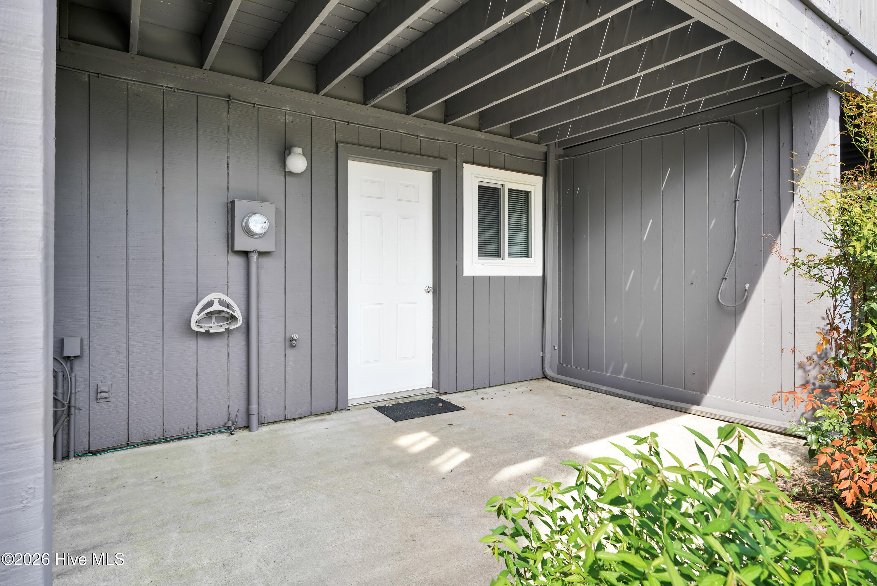 100564940 | Photo 32