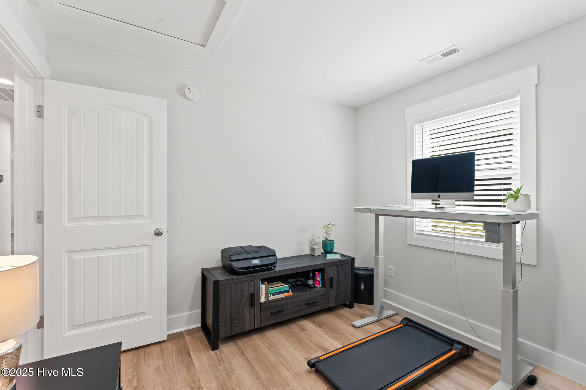 100509282 | Photo 35