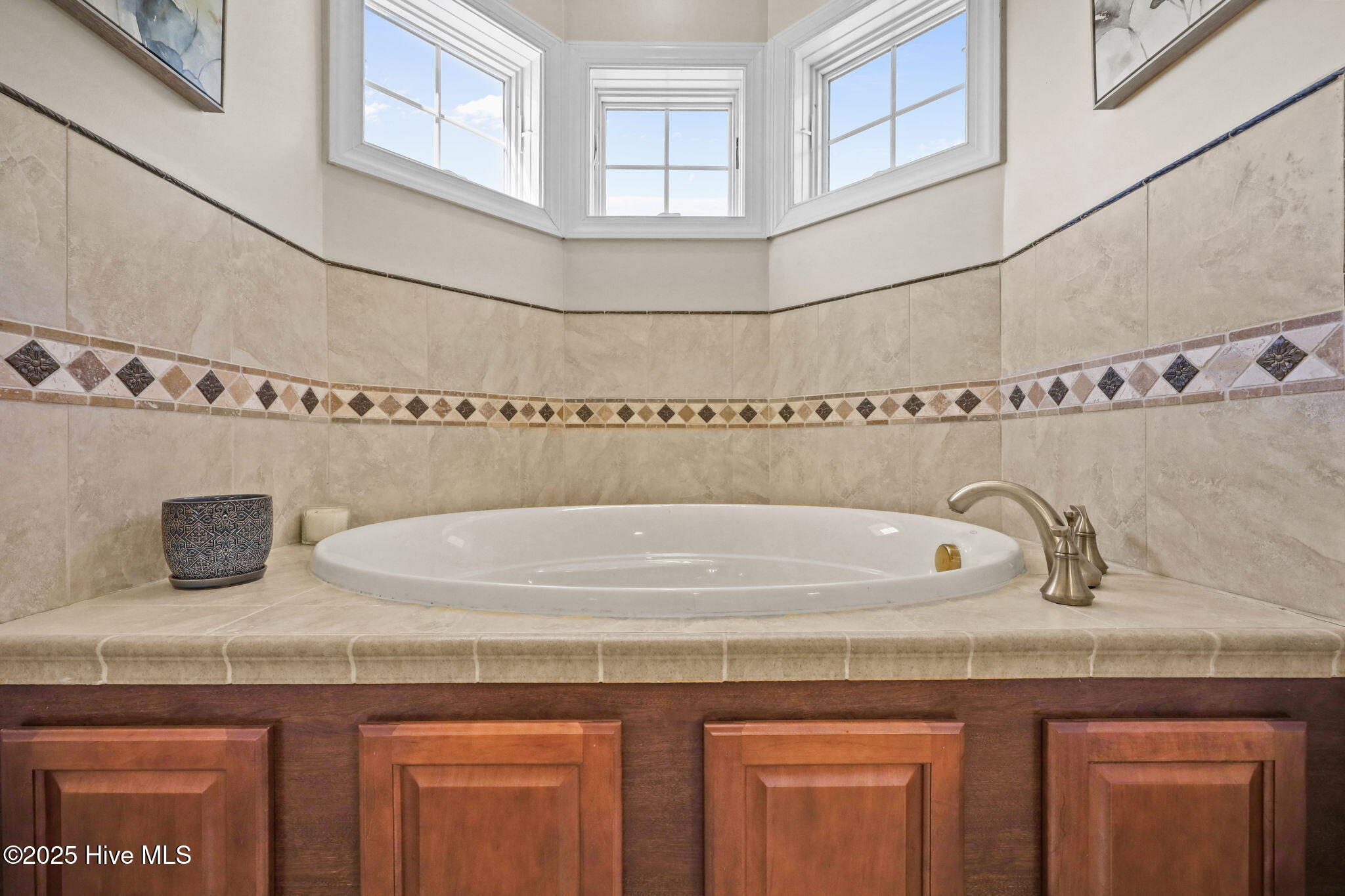 100529119 | Photo 21