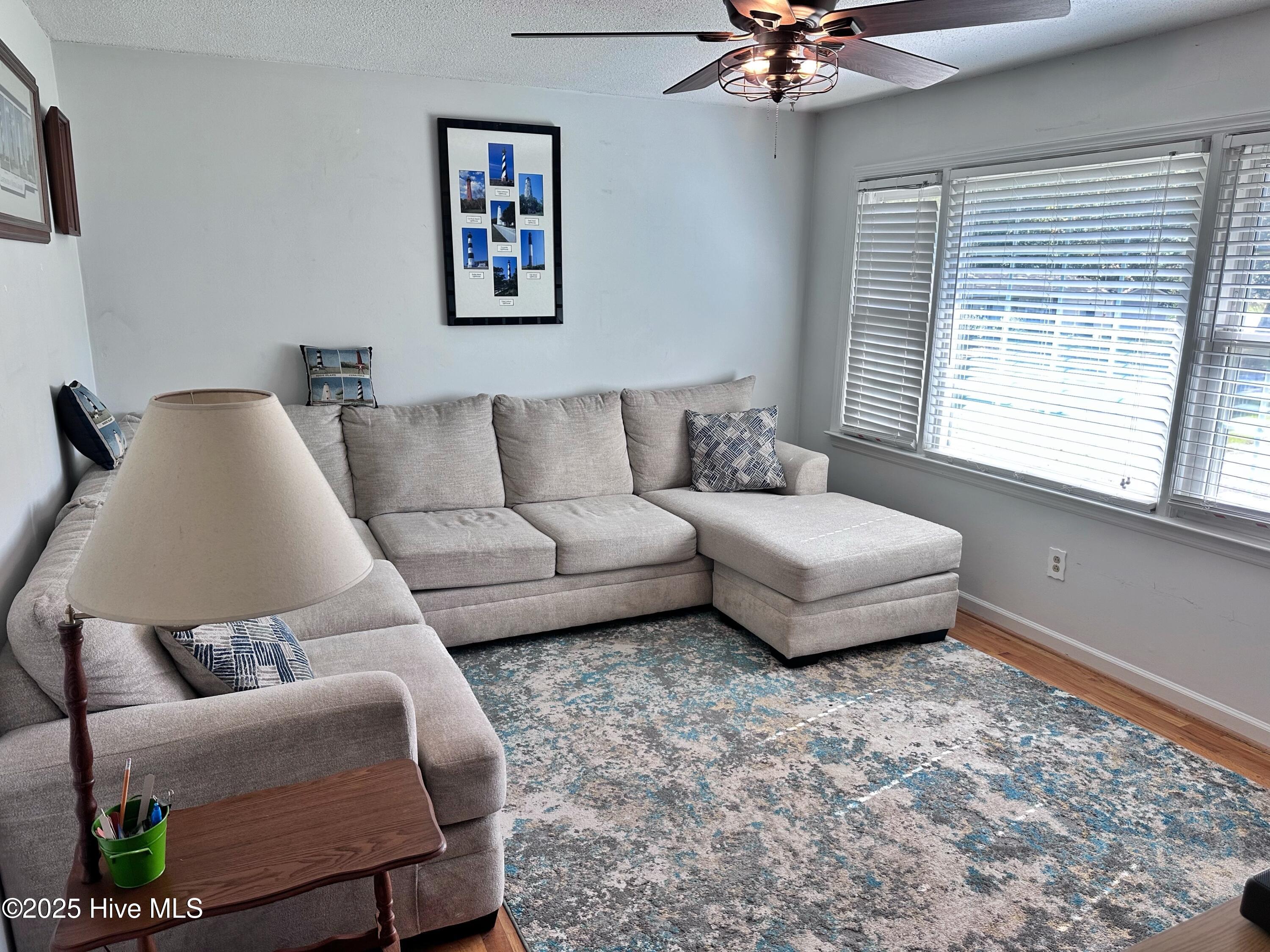 100544377 | Photo 13