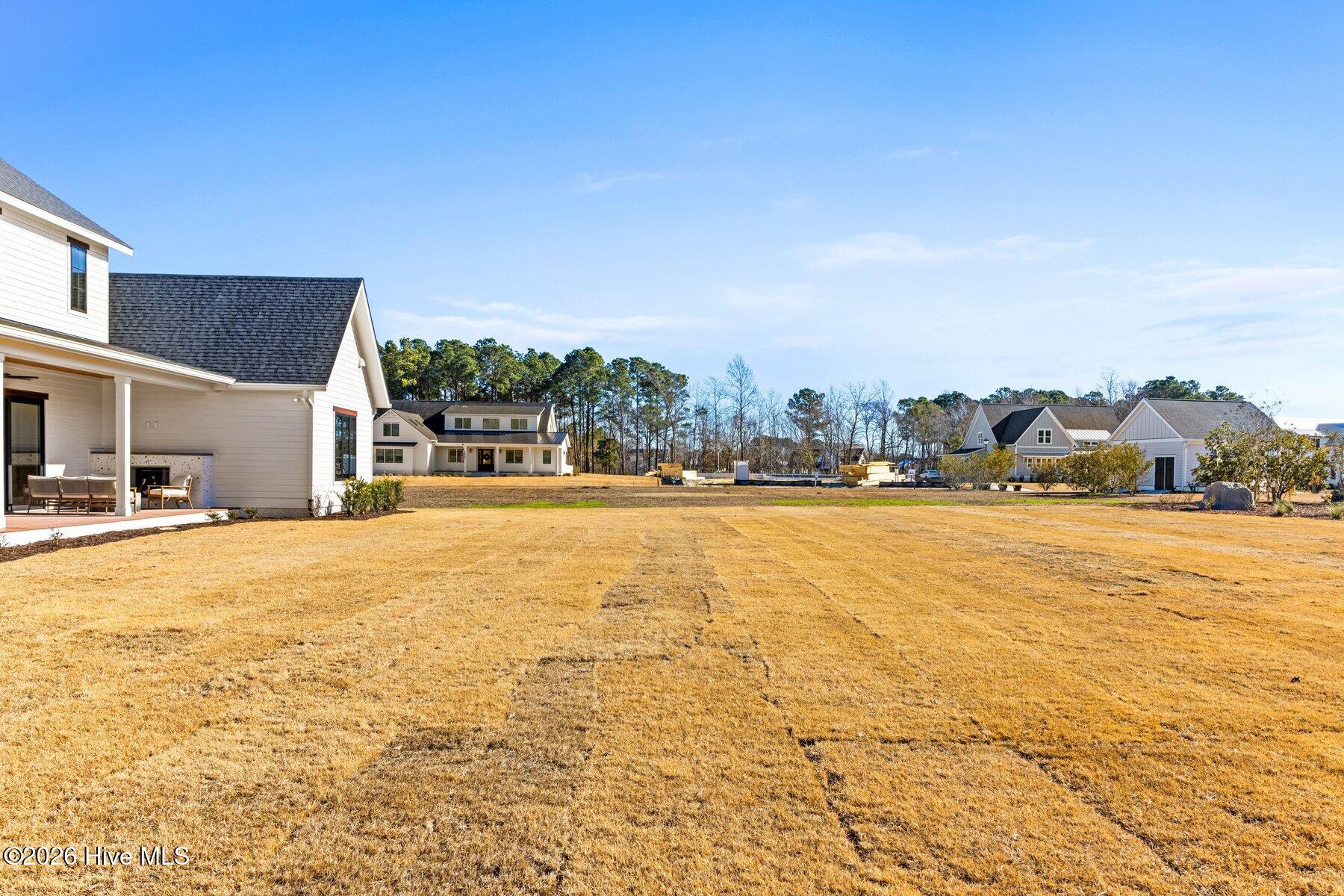 100529848 | Photo 61