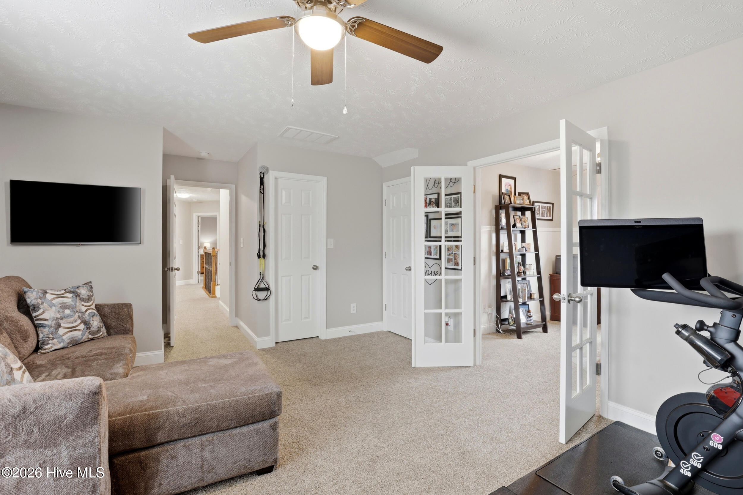 100558119 | Photo 36