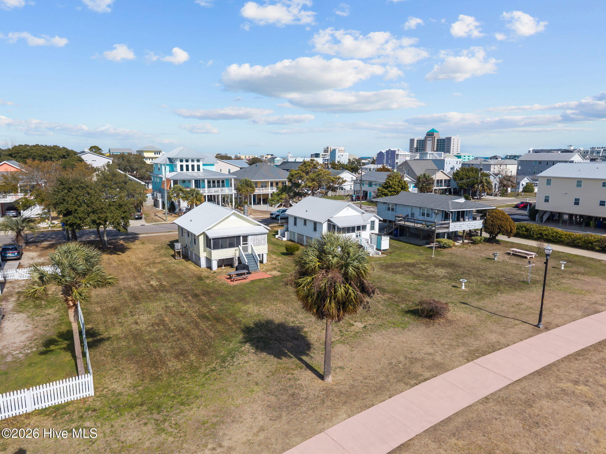 305 Atlanta Avenue, Carolina Beach, NC, 28428