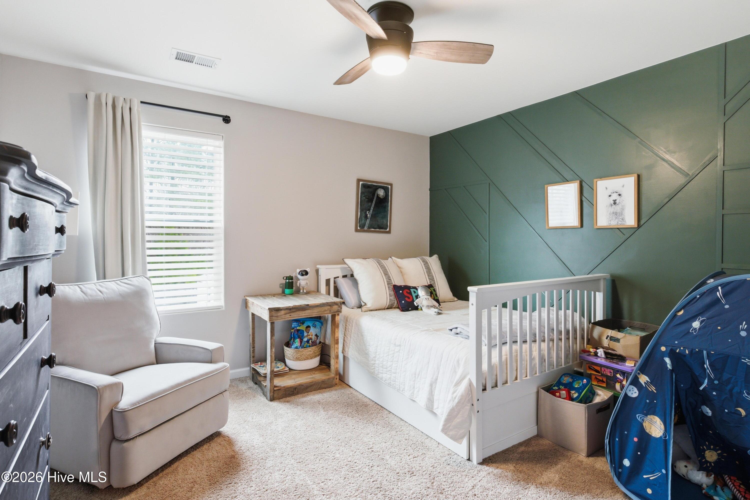 100558075 | Photo 32