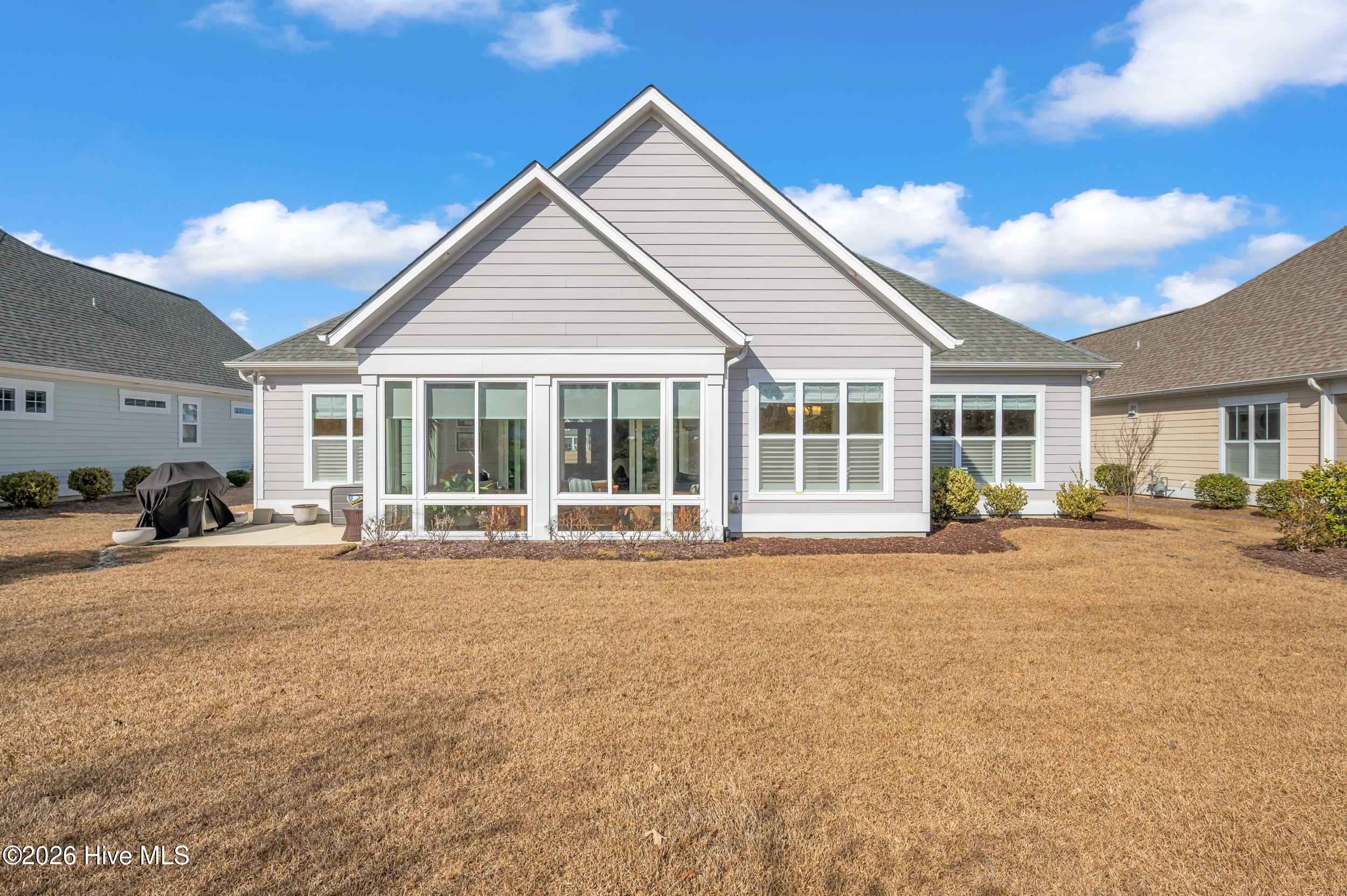 100550719 | Photo 44