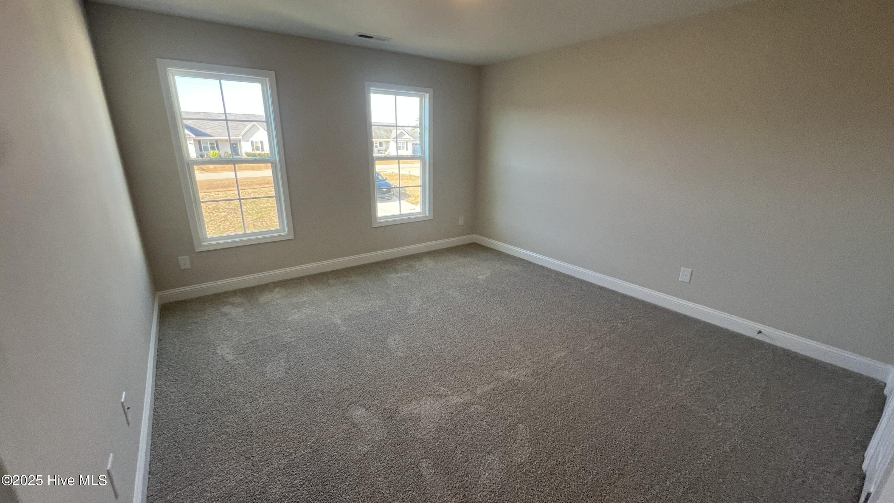 100544973 | Photo 15