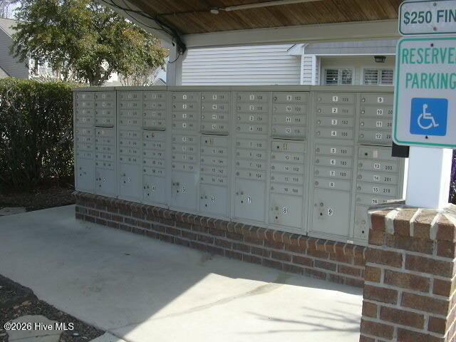 100560247 | Photo 25