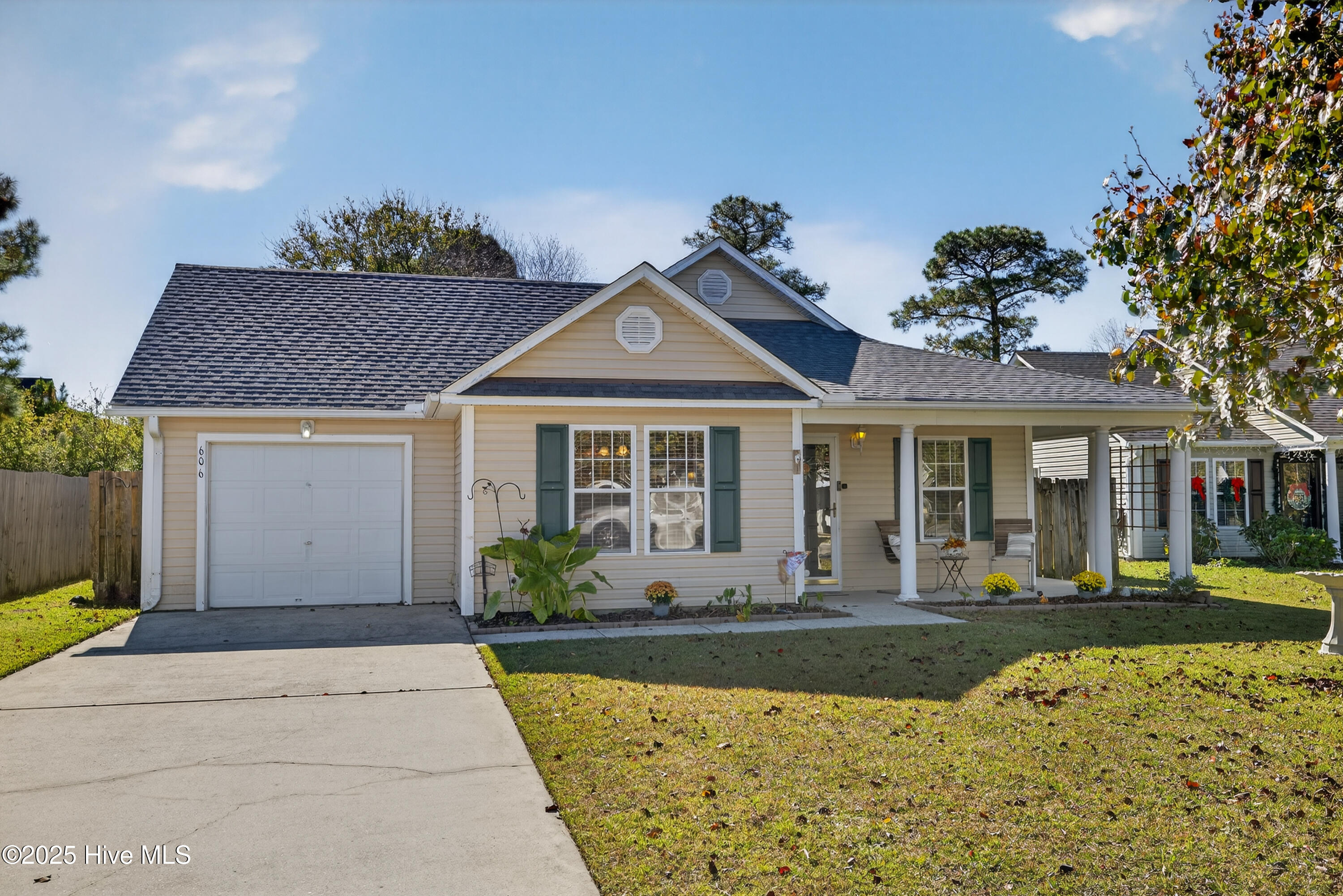 100541266 | Photo 28