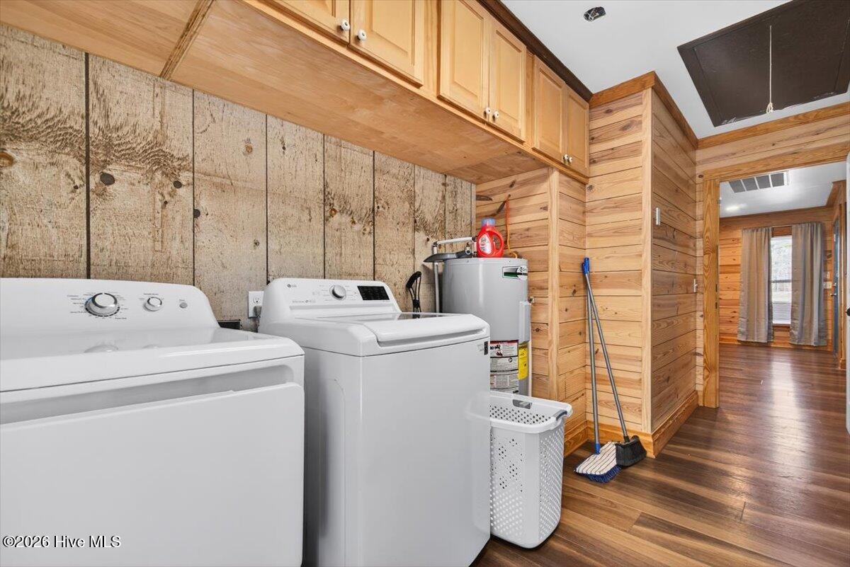 100551580 | Photo 26