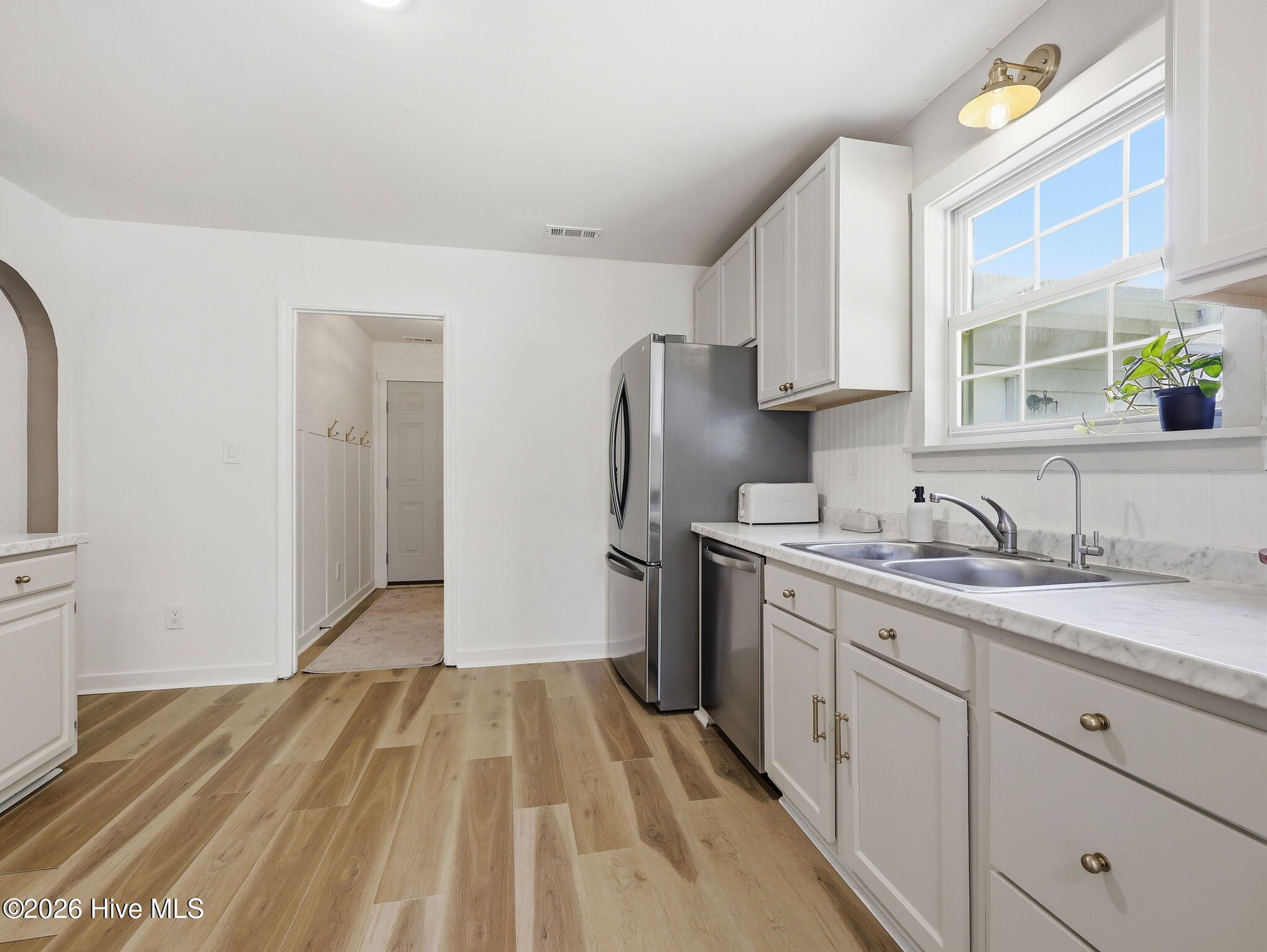 32-web-or-mls-402 Southwest Dr. 74