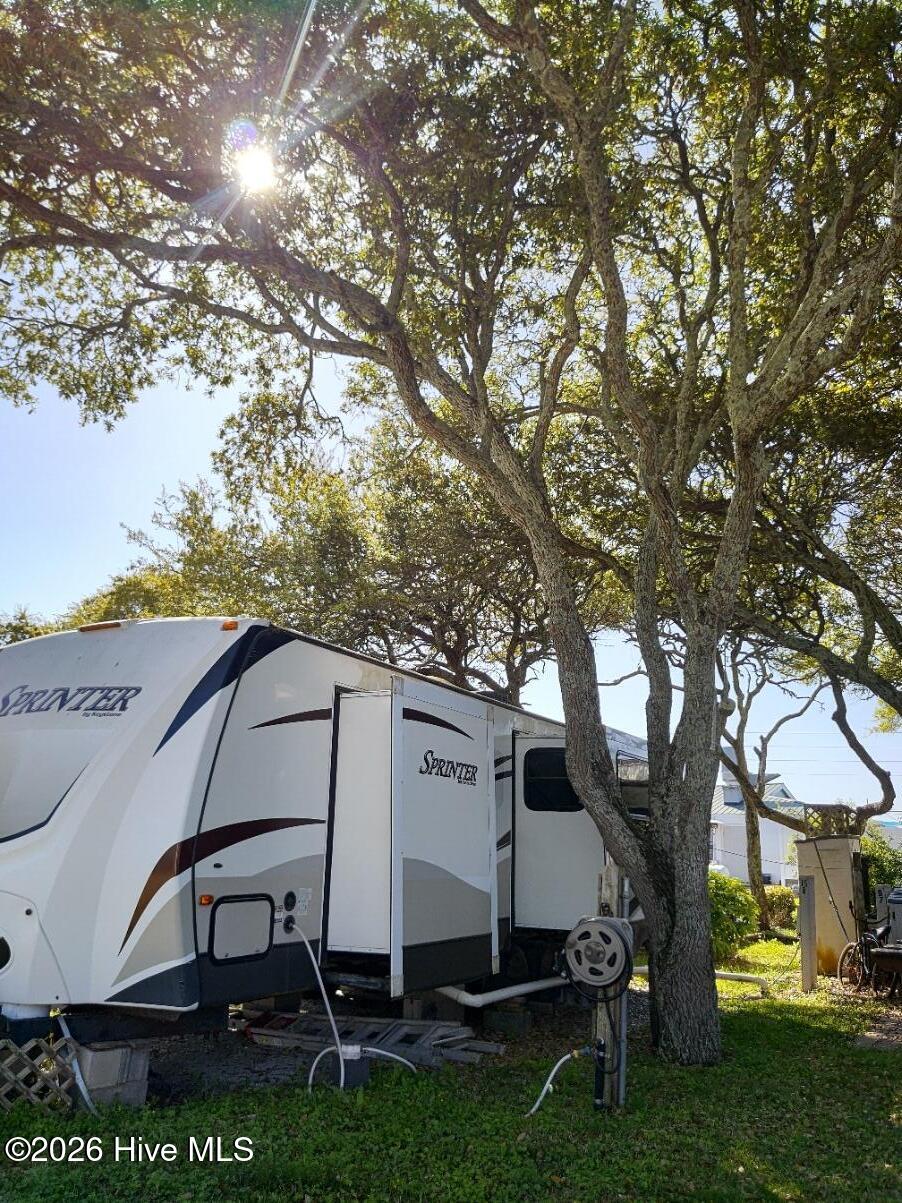 100567863 | Photo 14