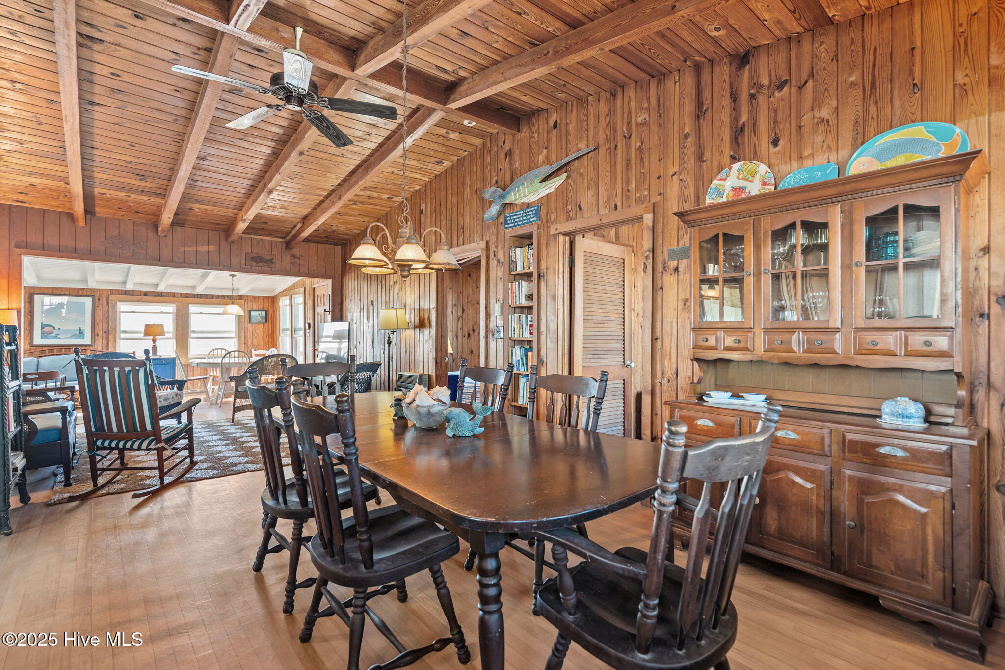 100539644 | Photo 19