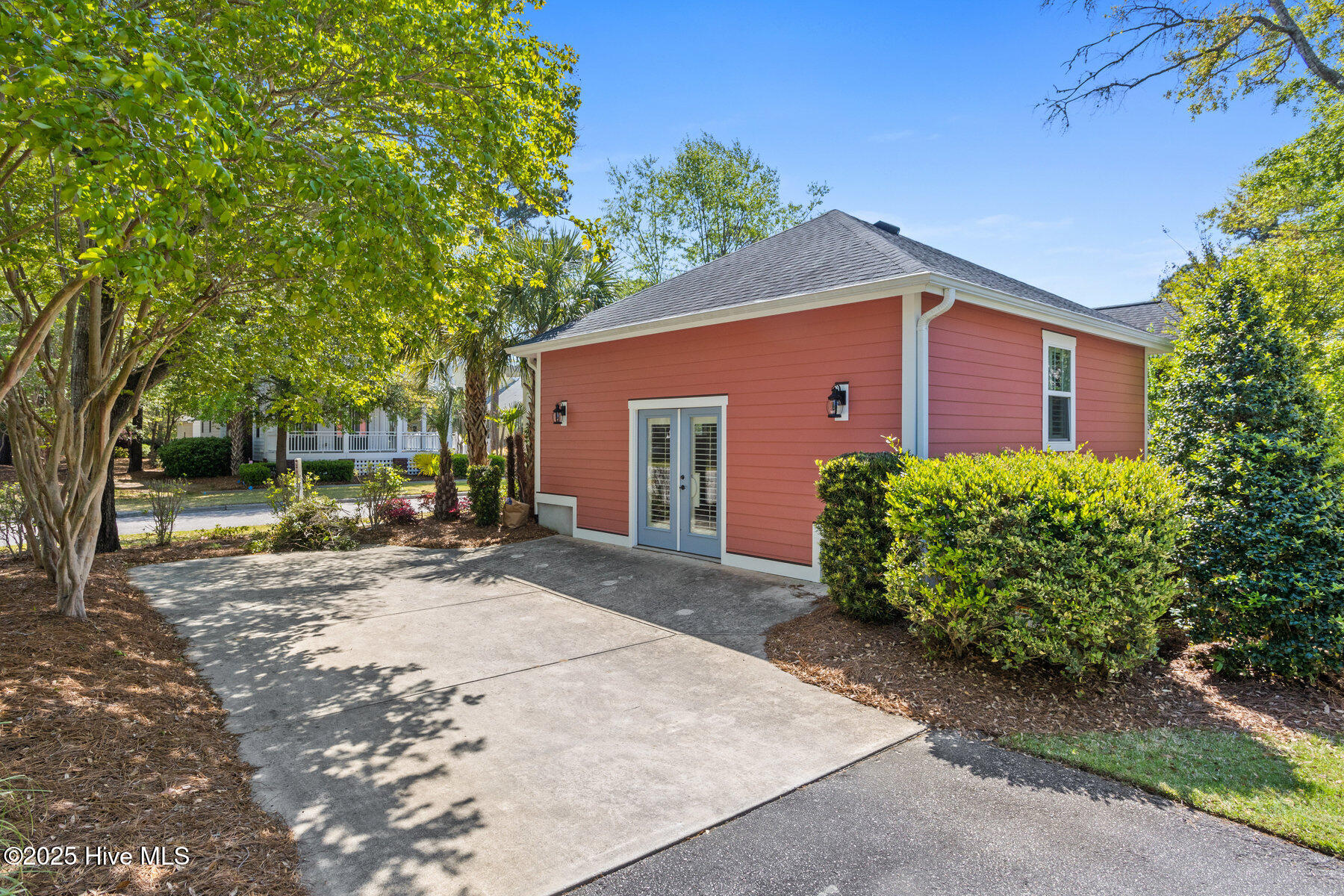 100503358 | Photo 38