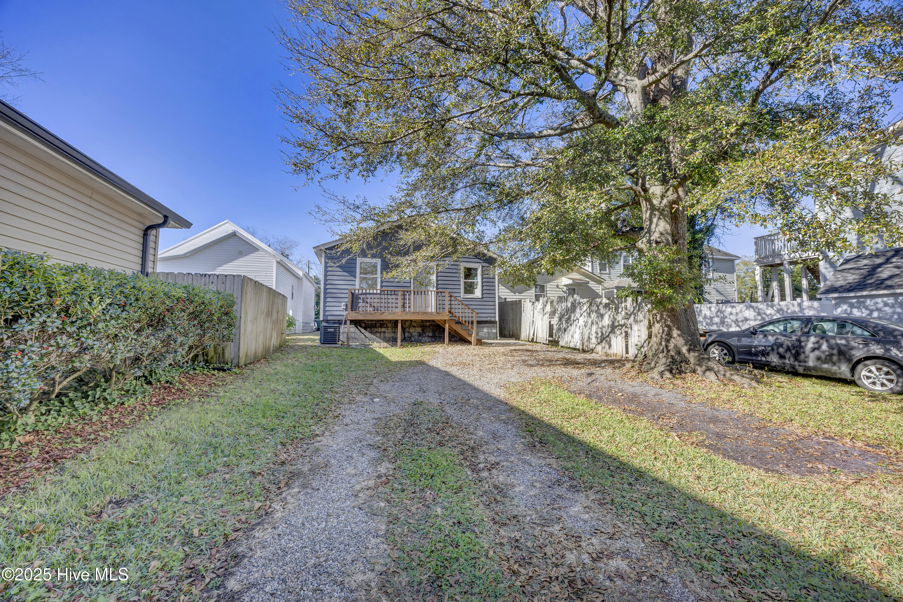 100545424 | Photo 25