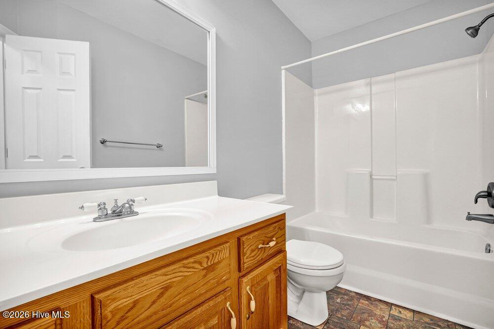 104 Sidney Lane, Jacksonville, NC 28540 – photo 11: 010_6g8a8001_799