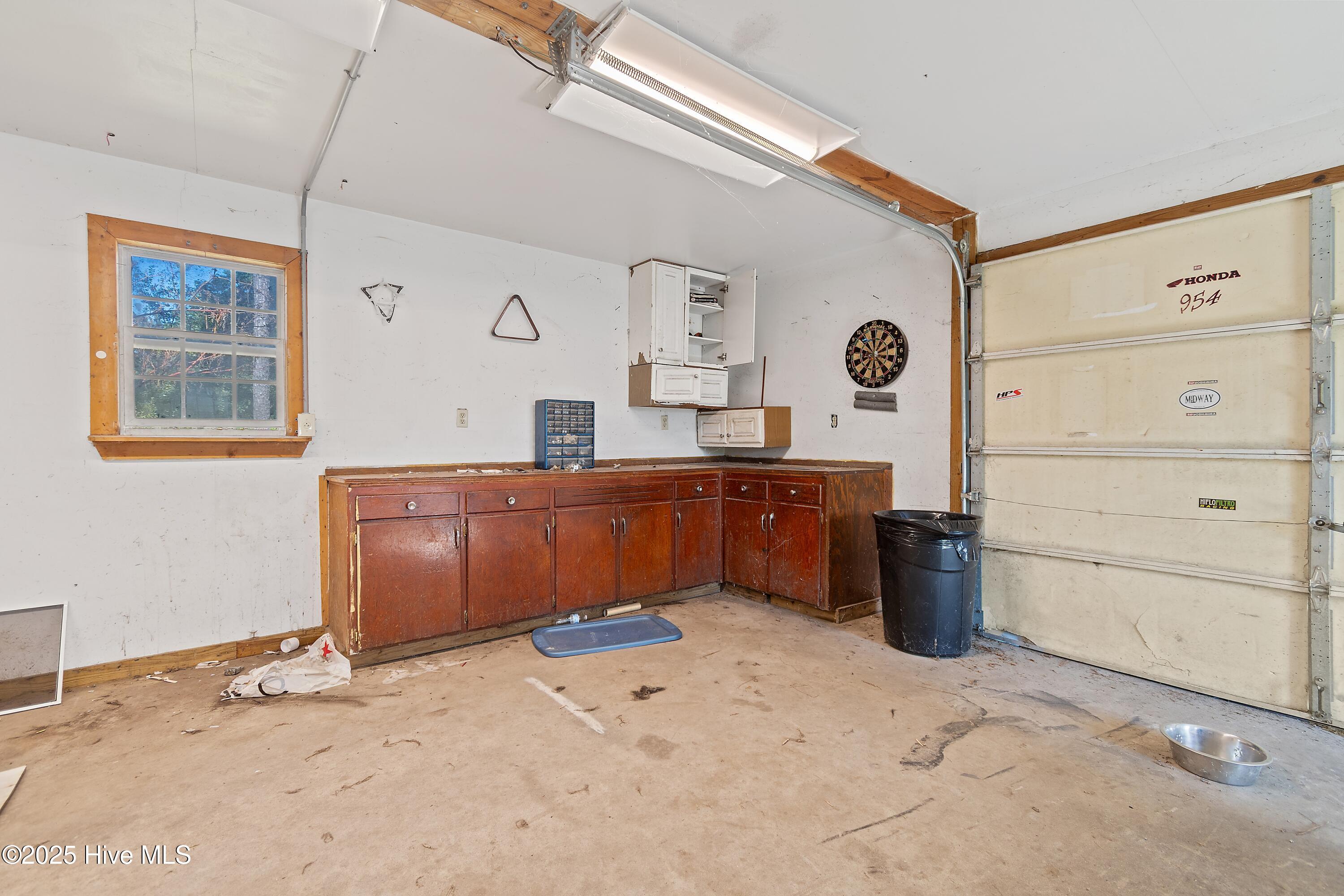 100532696 | Photo 25